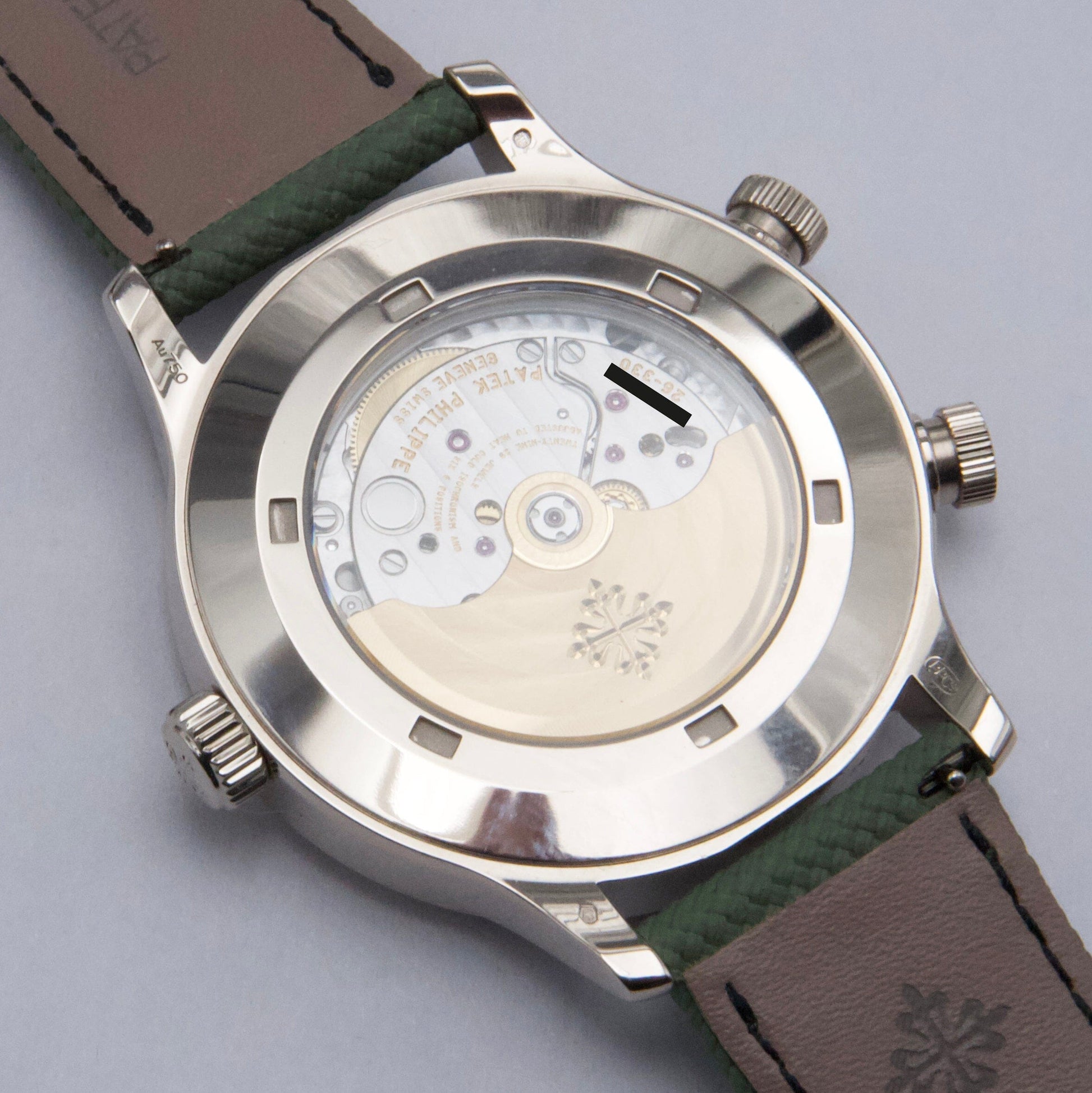 Patek Philippe Calatrava Pilot Travel Time 5524G Ivory Dial Mens Watch Box Papers - Watches