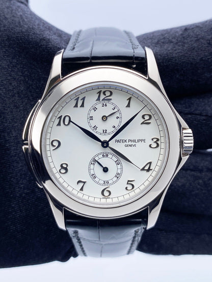Patek Philippe Calatrava Travel Time 5134G Mens Watch Box Papers - Watches