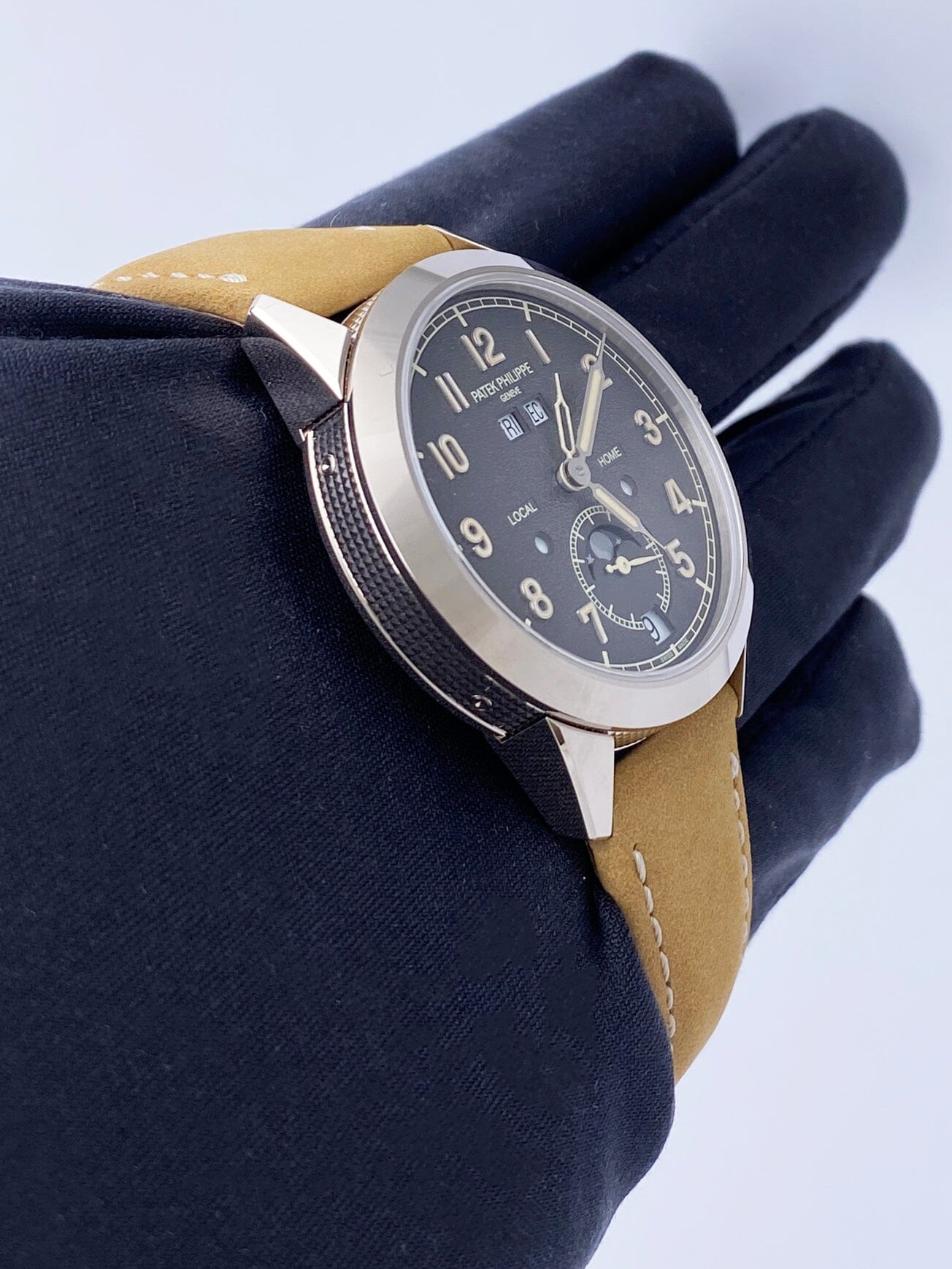 Patek Philippe Complications 5326G Annual Calendar Mens – Phigora