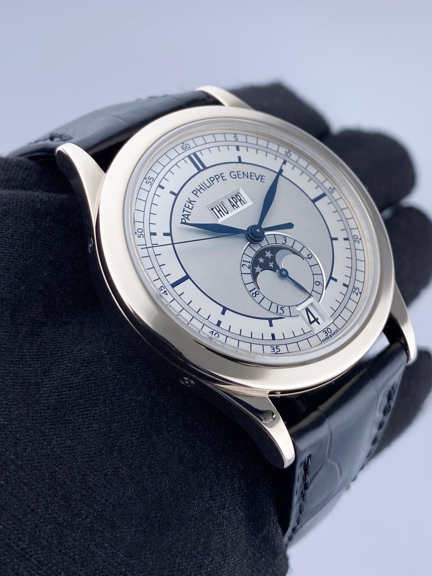 Patek Philippe Complications 5396G Annual Calendar Mens Watch Box Papers - Watches