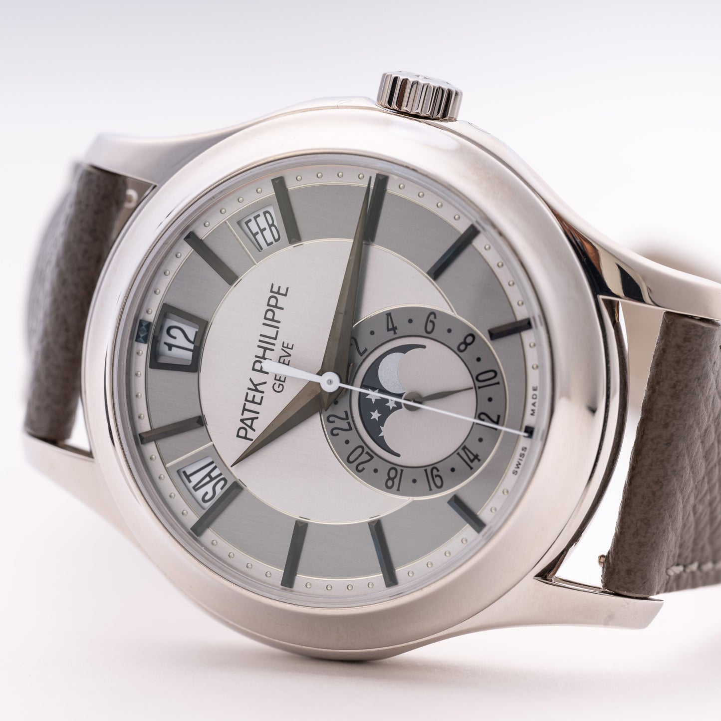 Patek Philippe Complications Annual Calendar 5205G Gray Dial Mens Watch Box Papers - Watches