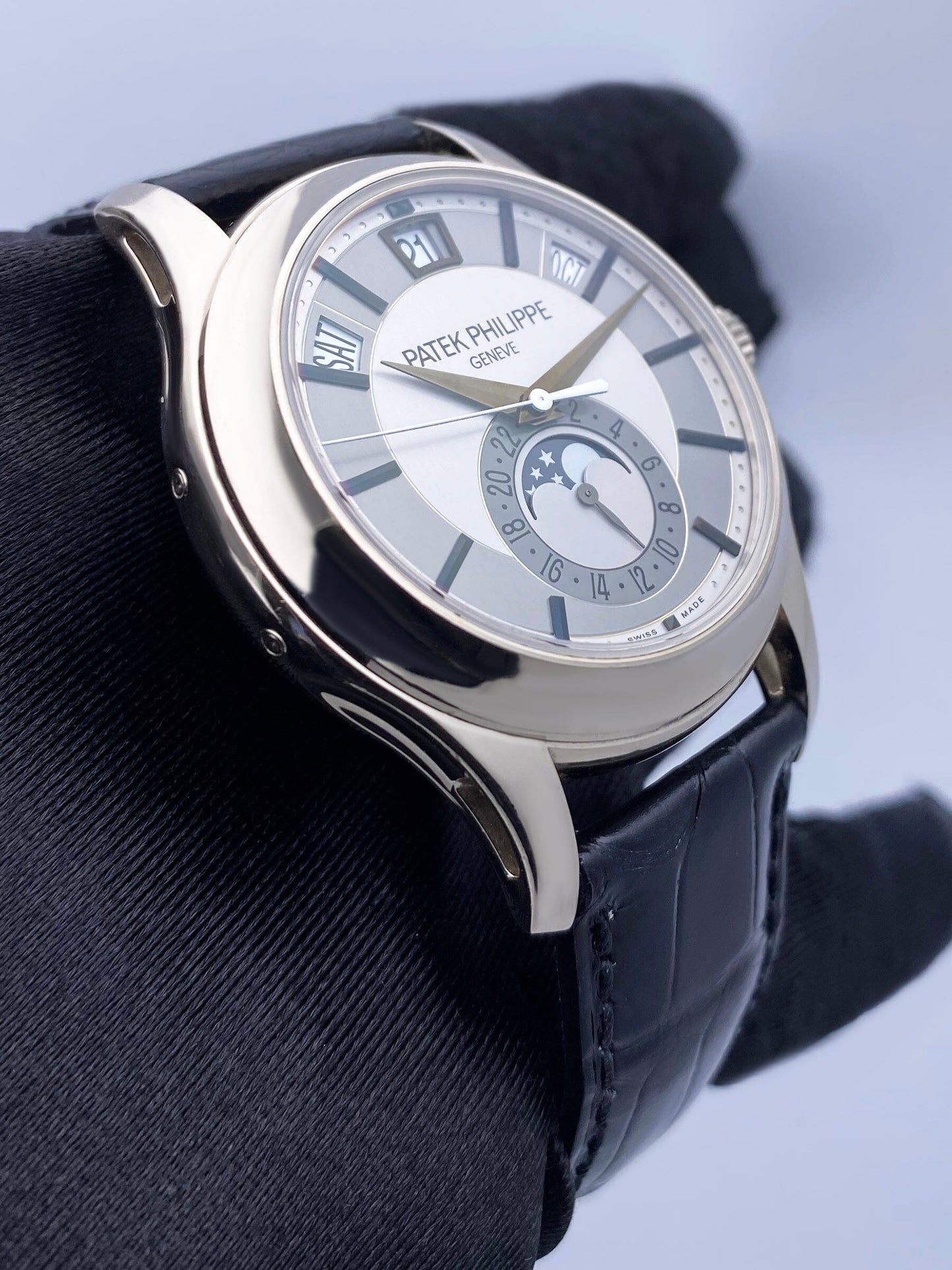 Patek Philippe Complications Annual Calendar 5205G Gray Dial Mens Watch Box Papers - Watches