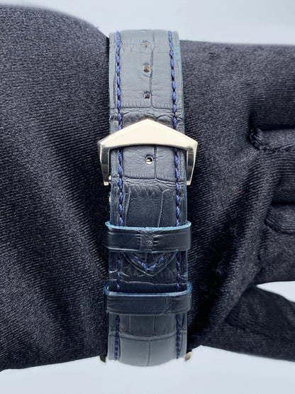 PP01132307X_Patek Philippe Complications World Time 5130G_7 copy.jpg