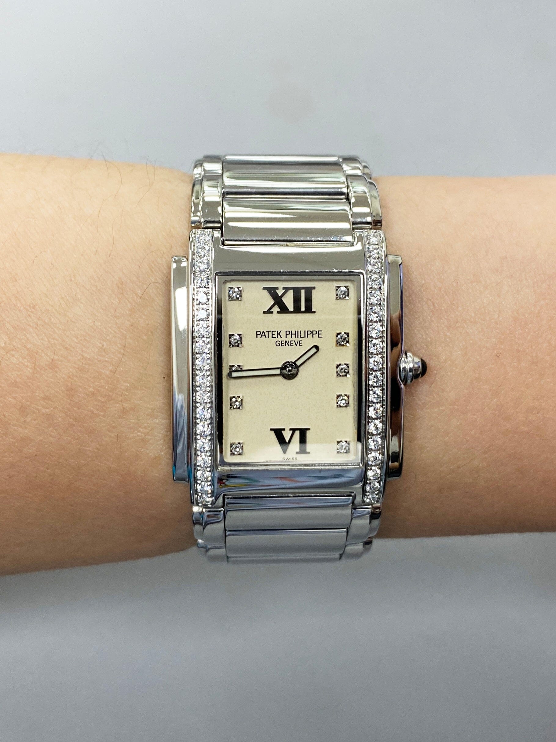 Patek Philippe Geneve Twenty-4 Ivory Diamond Dial Ladies Watch