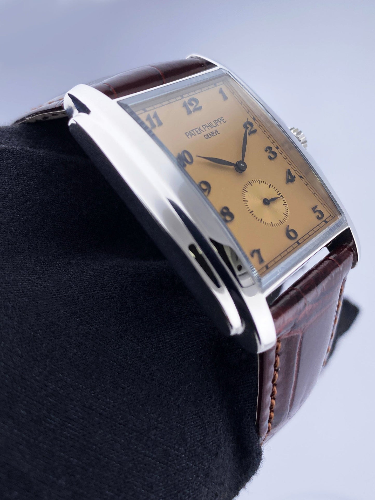 Patek Philippe Gondolo 5124G Salmon Dial Mens Watch - Watches