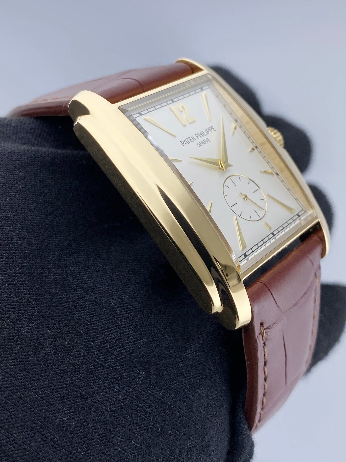 Patek Philippe Gondolo 5124J 18K Yellow Gold Mens Watch With Archives - Watches