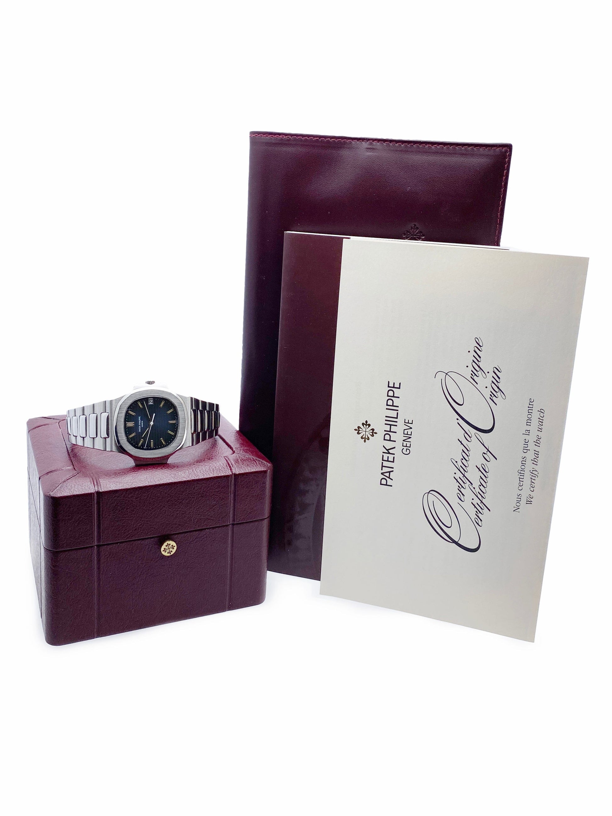 Patek Philippe Nautilus 3800/1A-001 Blue Dial Mens Watch Box Papers - Watches