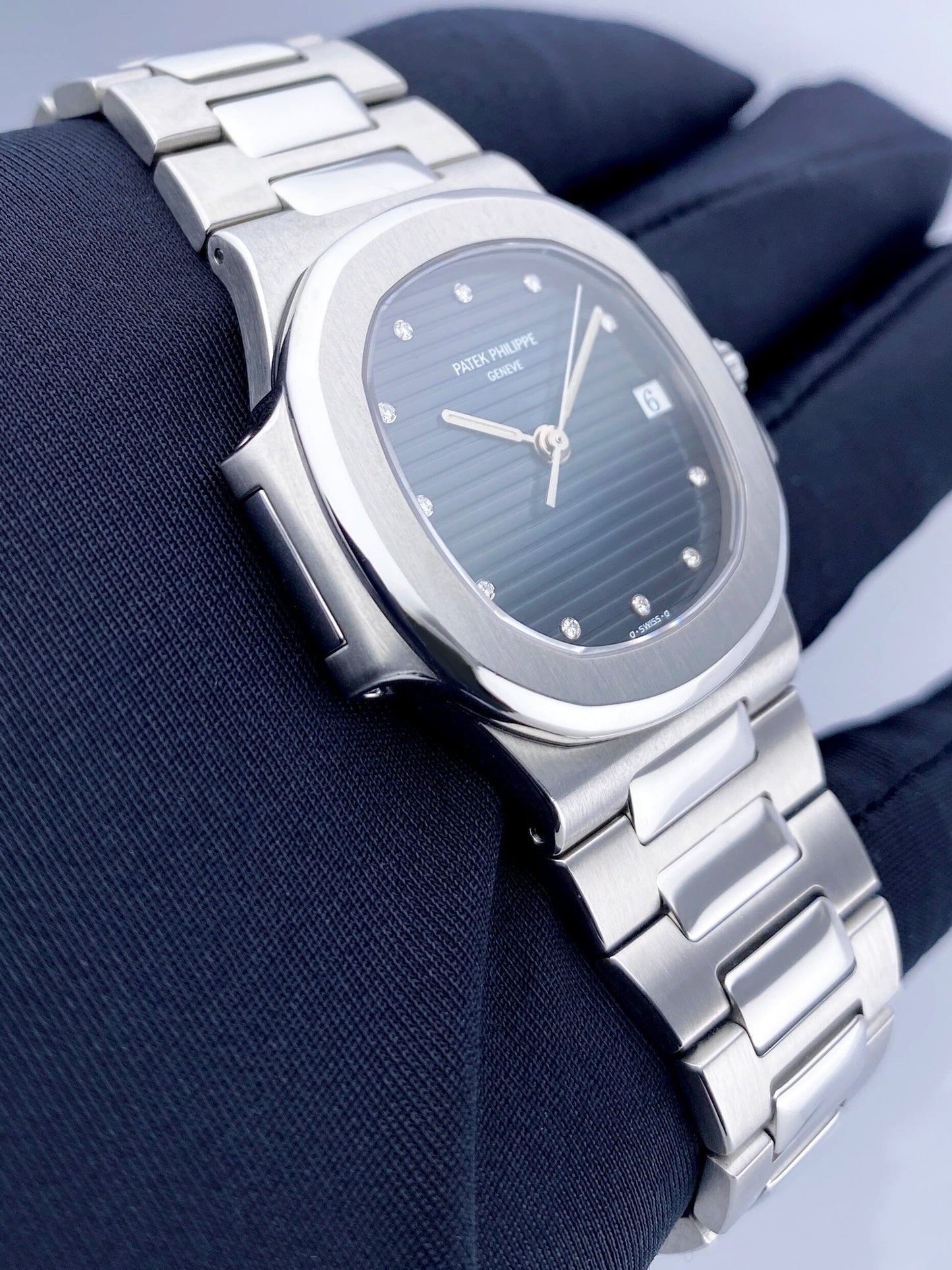 Patek Philippe Nautilus 3800/1A Diamond Blue Dial Mens Watch With Archives - Watches