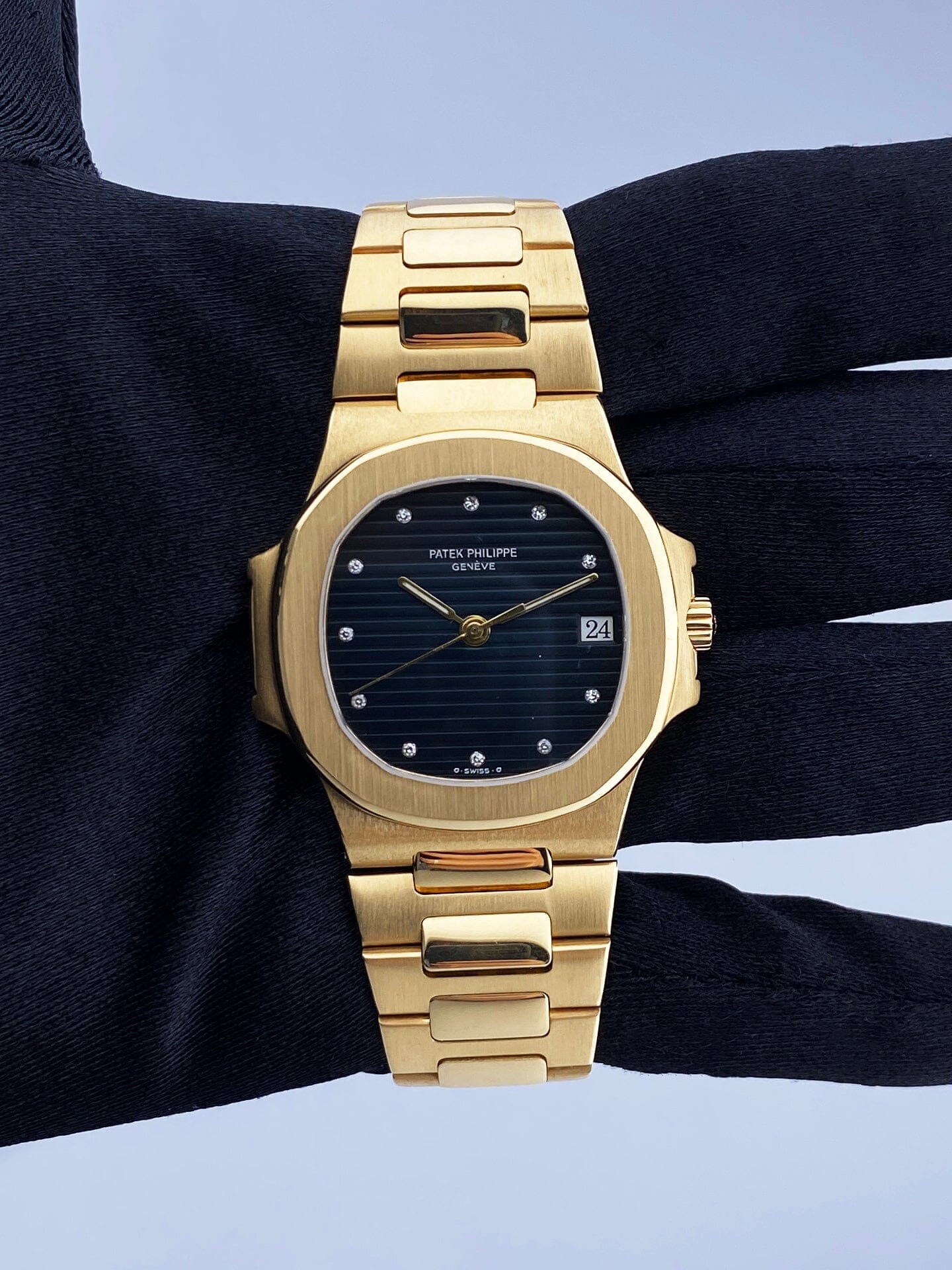 Patek Philippe Nautilus 3800/1J Blue Diamond Dial Men’s Watch - Virtual