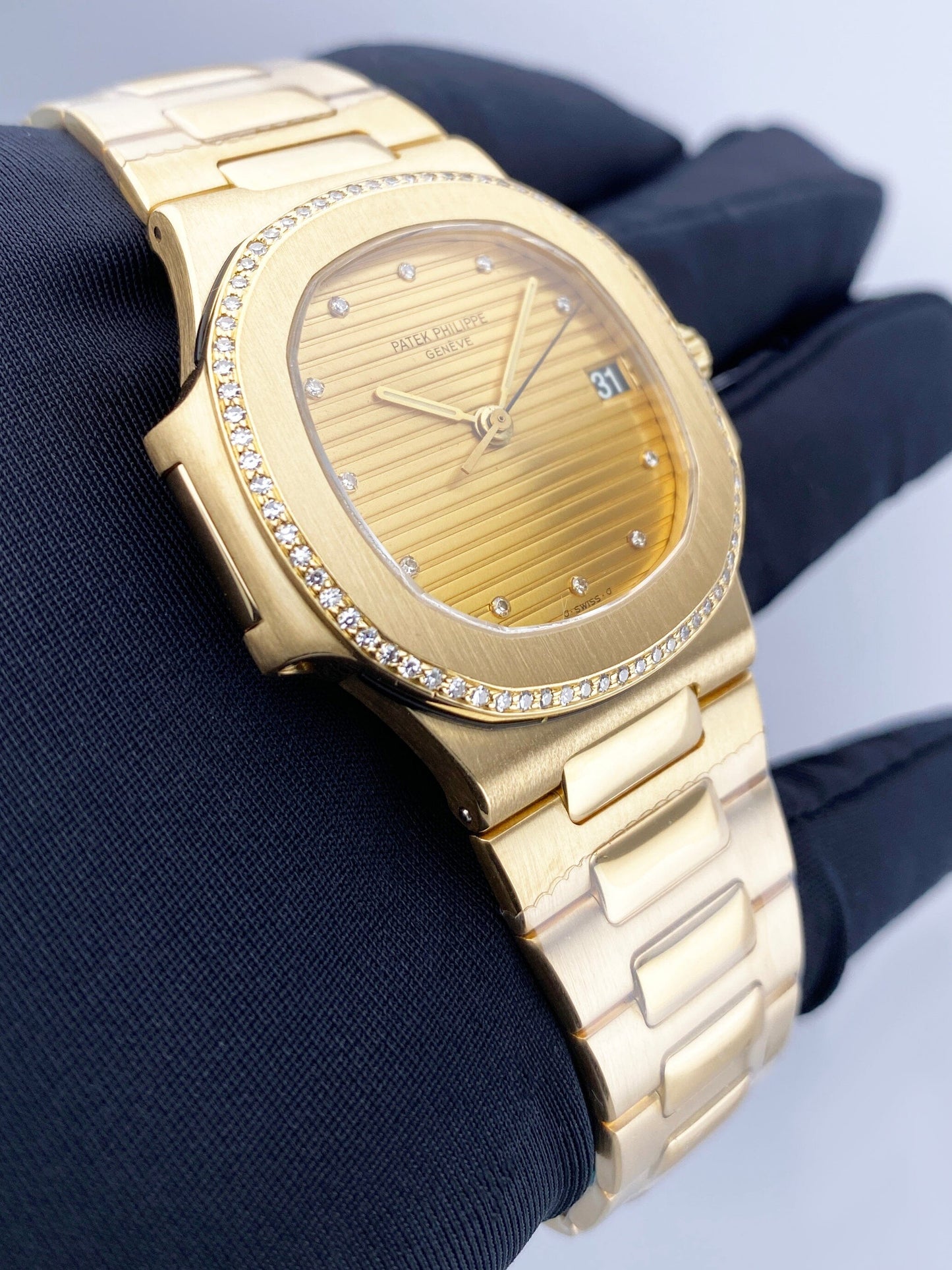 Patek Philippe Nautilus 3800/2J Champagne Diamond Dial Mens Watch With Archives - Watches
