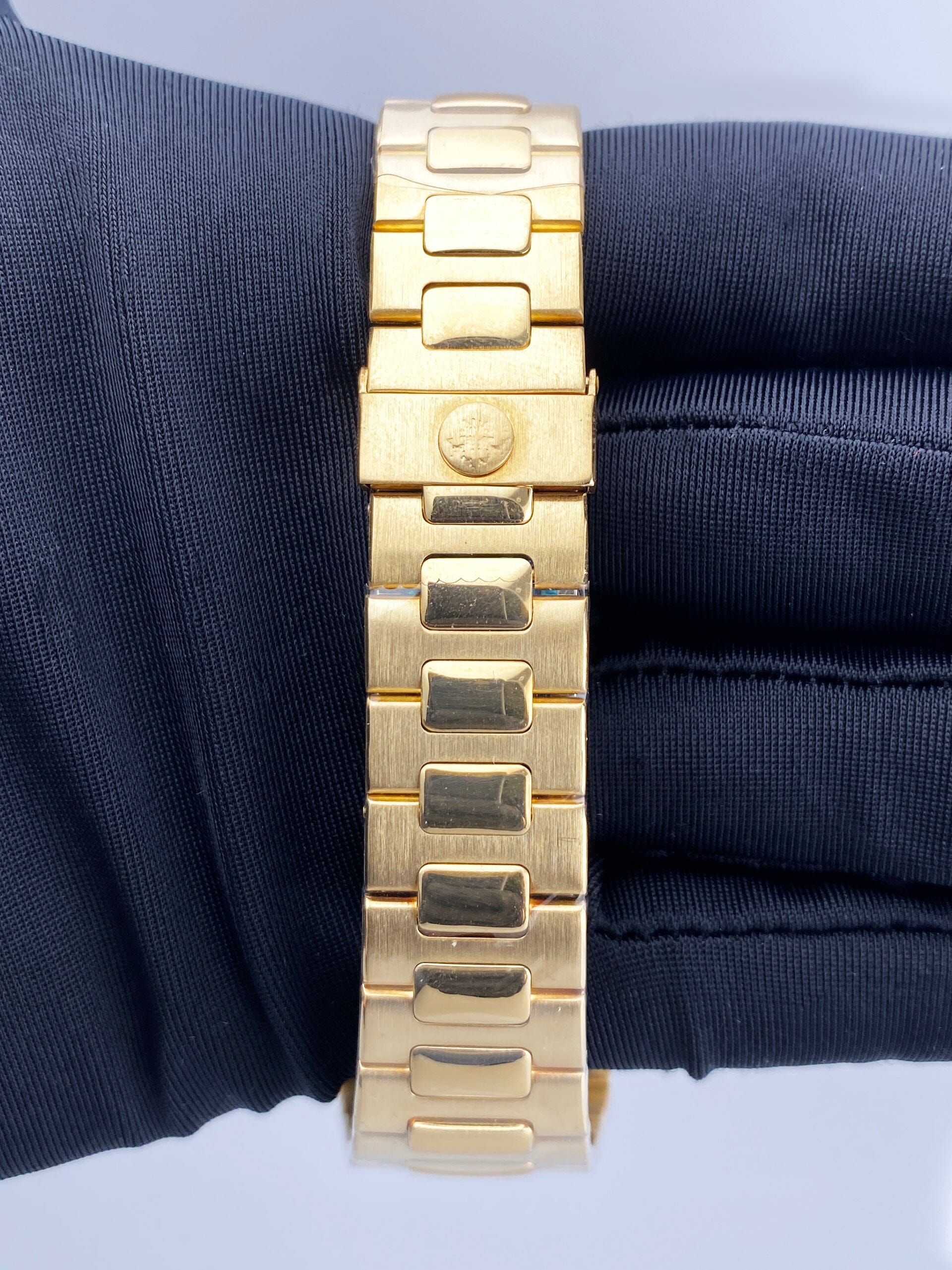 Patek Philippe Nautilus 3800/2J Champagne Diamond Dial Mens Watch With Archives - Watches