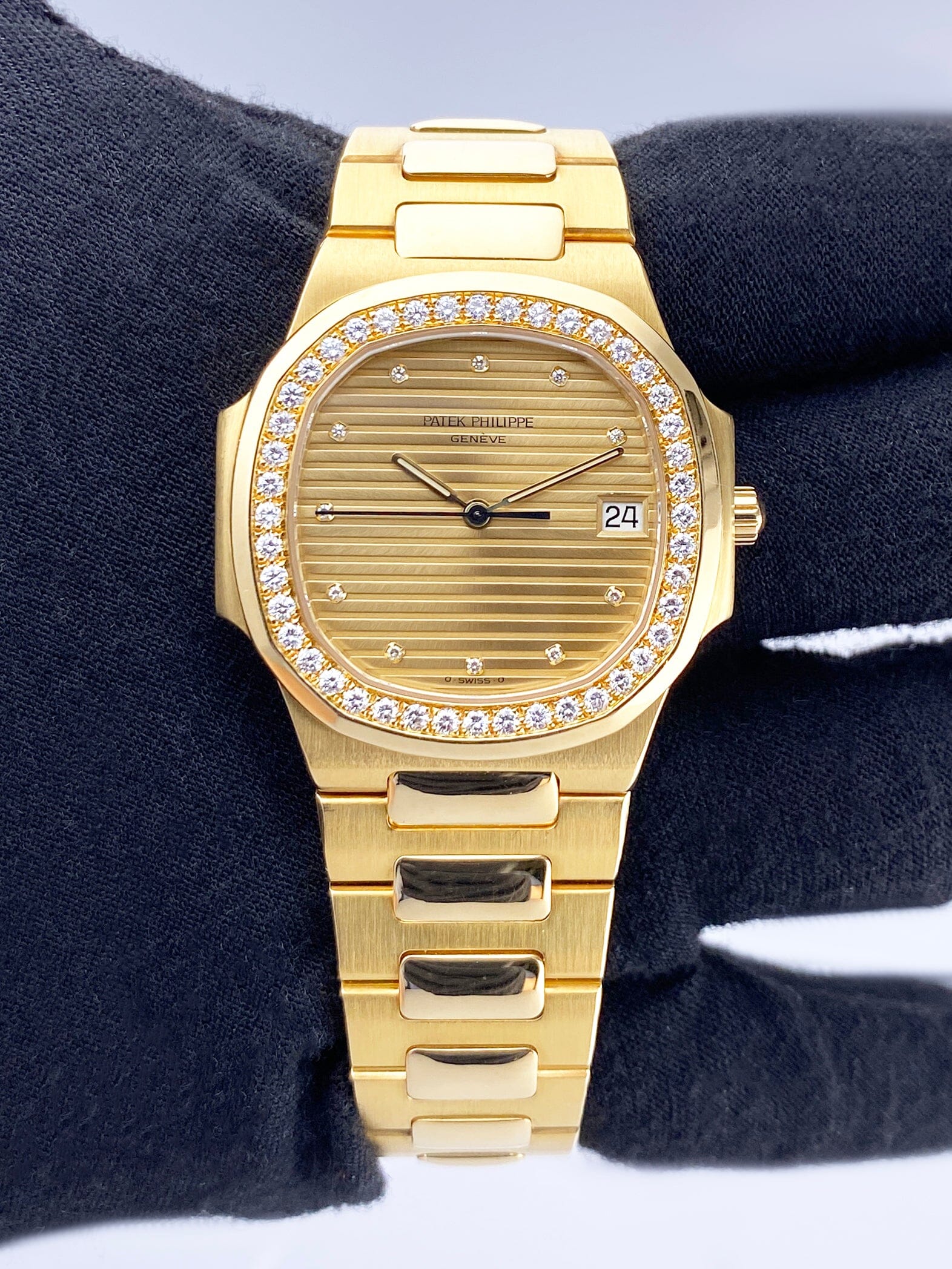 Patek Philippe Nautilus 3900/3 Gilt Dial 18K Yellow Gold Mens Watch With Archives - Watches