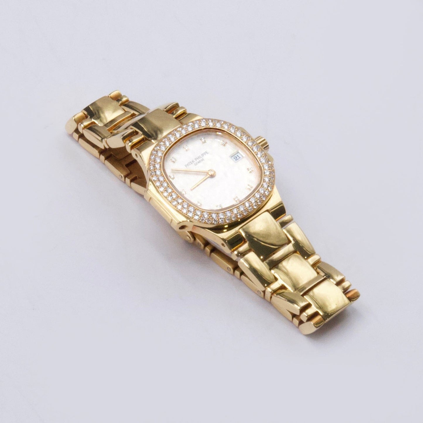 Patek Philippe Nautilus 4700/54 Diamond Cream Dial Ladies Watch - Watches