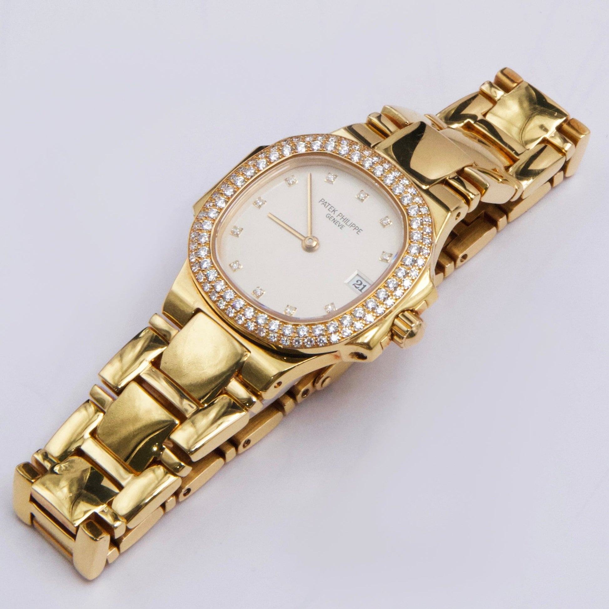 Patek Philippe Nautilus 4700/54 Diamond Cream Dial Ladies Watch - Watches