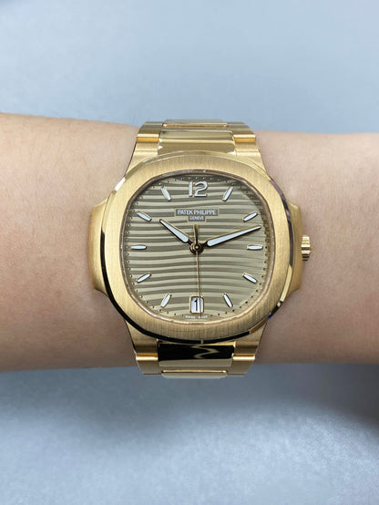 Patek Philippe Nautilus 7118/1R 18K Rose Gold Ladies Watch Papers - Watches