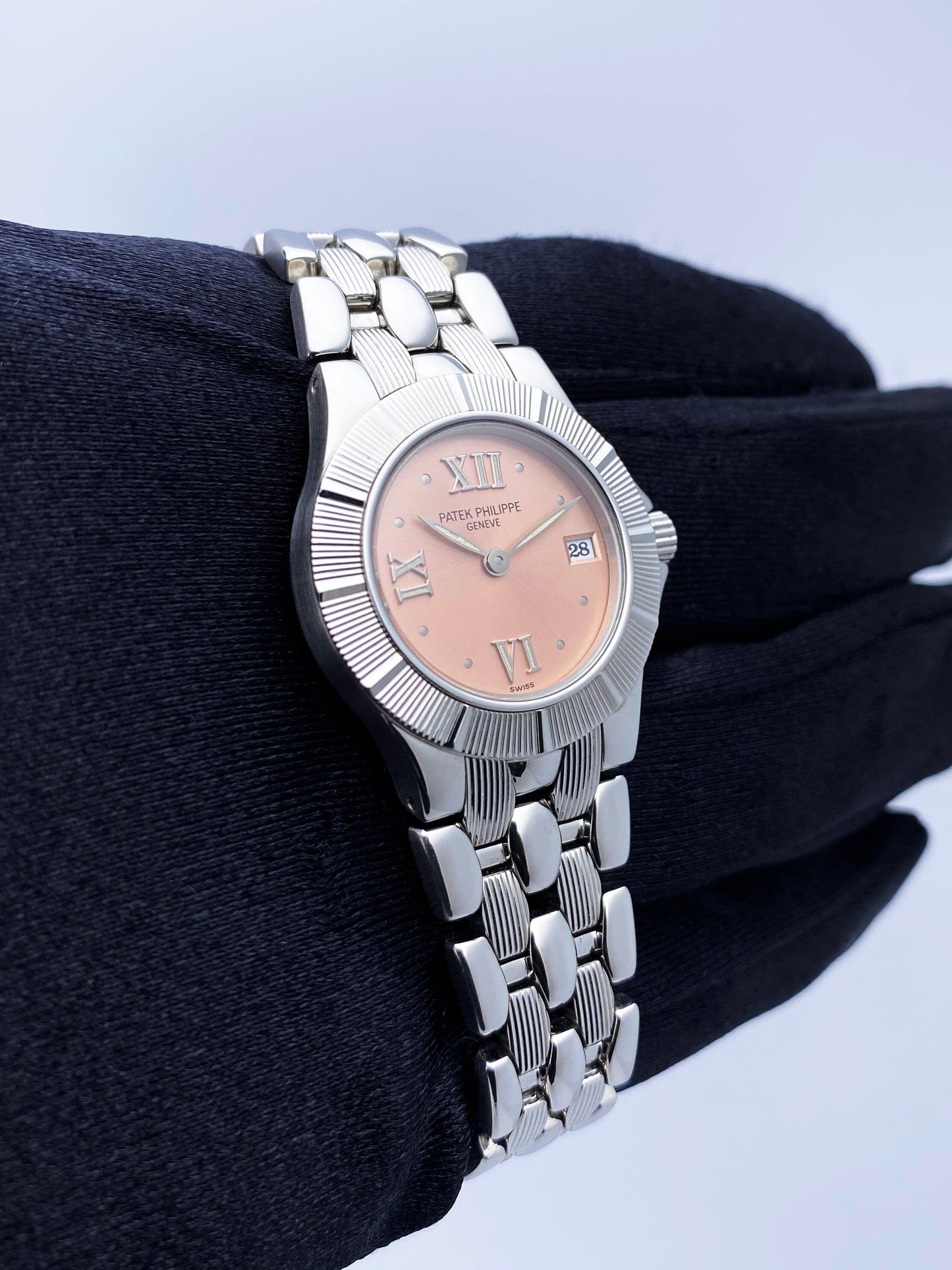 Patek Philippe Neptune 4880 Pink Dial Ladies Watch - Virtual