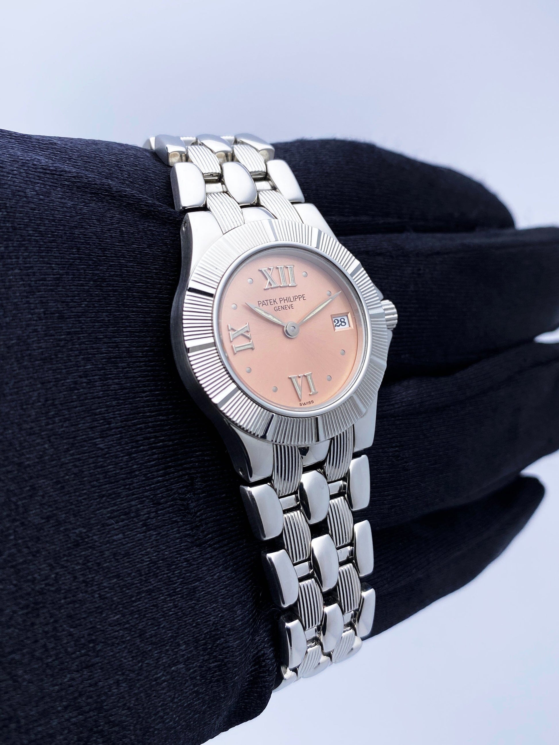 Patek Philippe Neptune 4880 Pink Dial Ladies Watch - Virtual