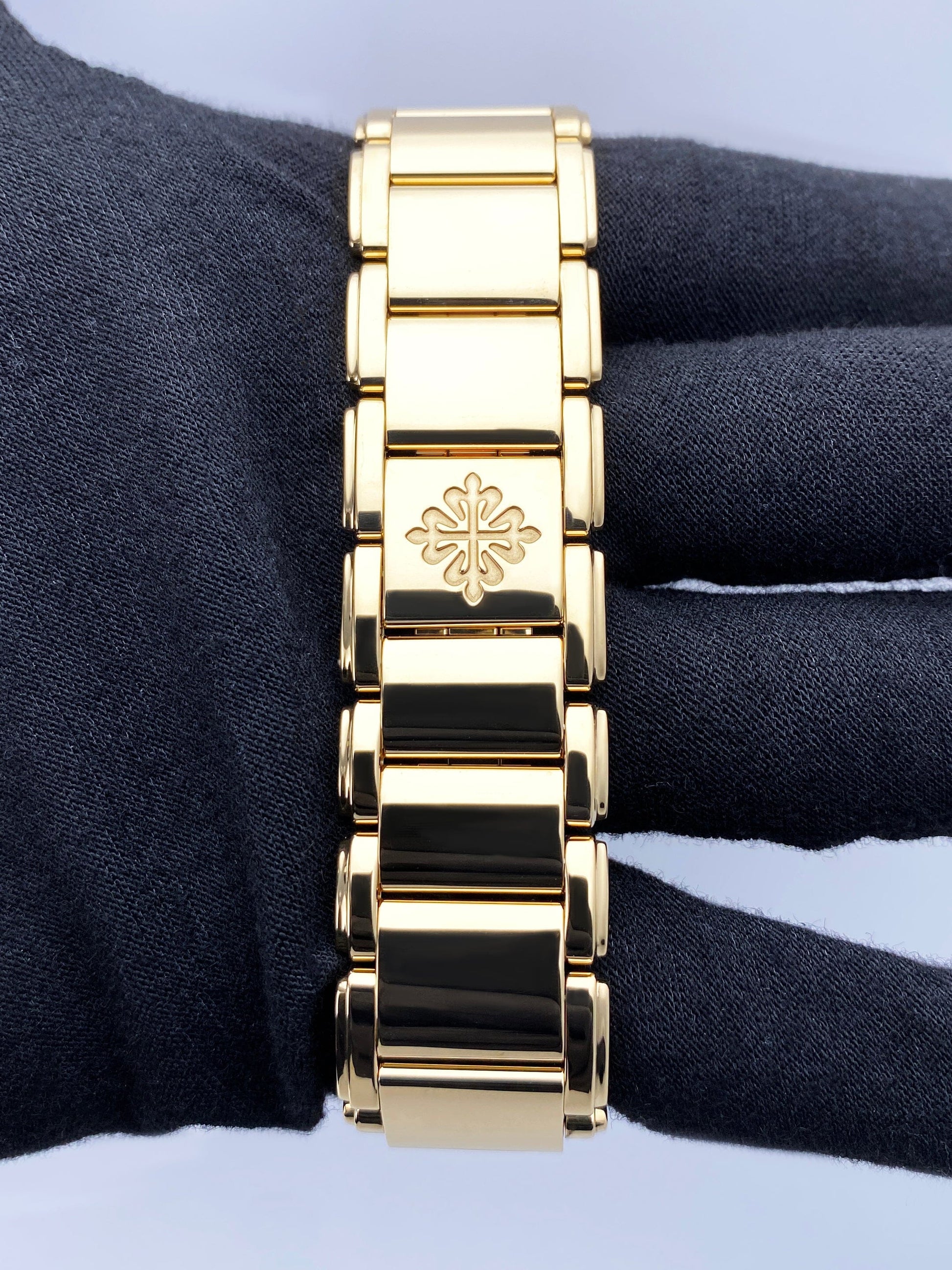 Patek Philippe Twenty-4 4907/1J-011 Gray Dial Ladies Watch - Watches