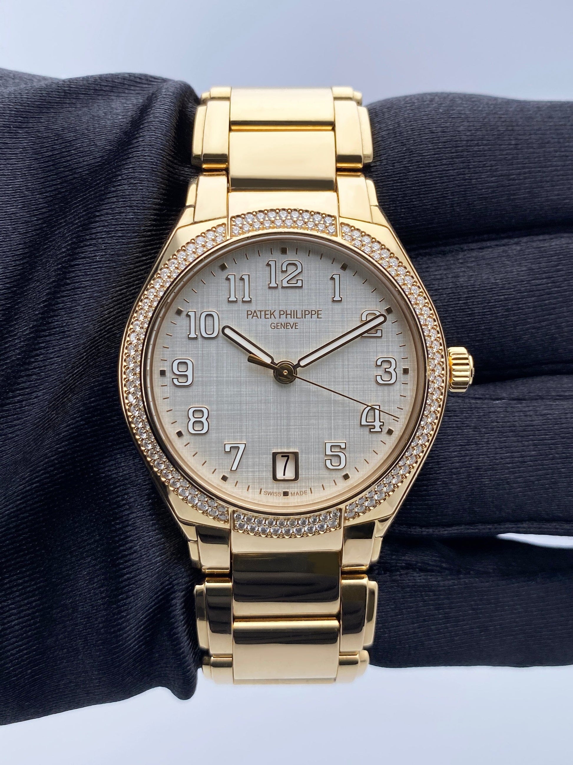 Patek Philippe Twenty-4 7300/1200R Ladies Watch Full Set - Watches