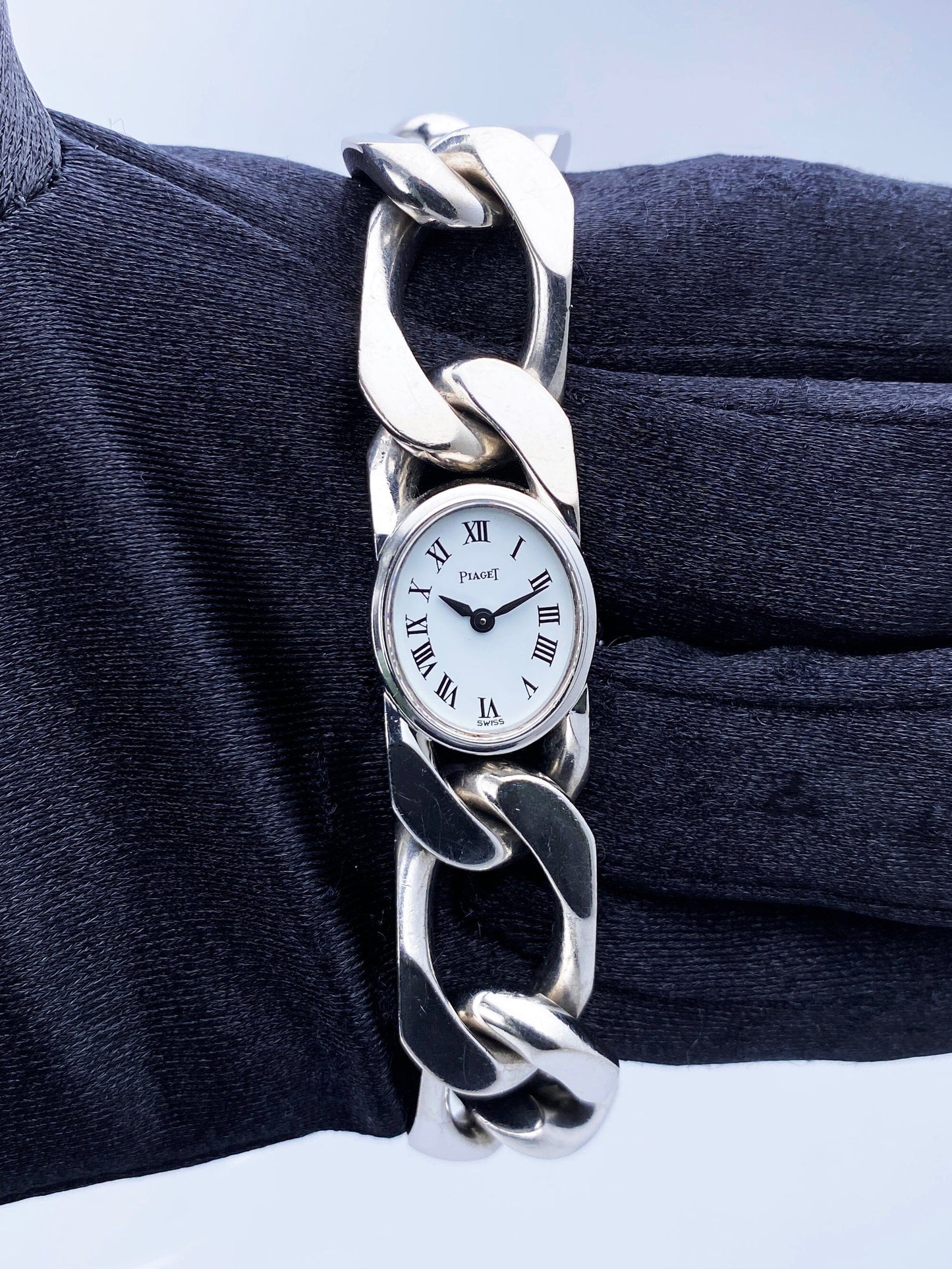 Piaget 3771 N65 18k White Gold Ladies Watch - Virtual
