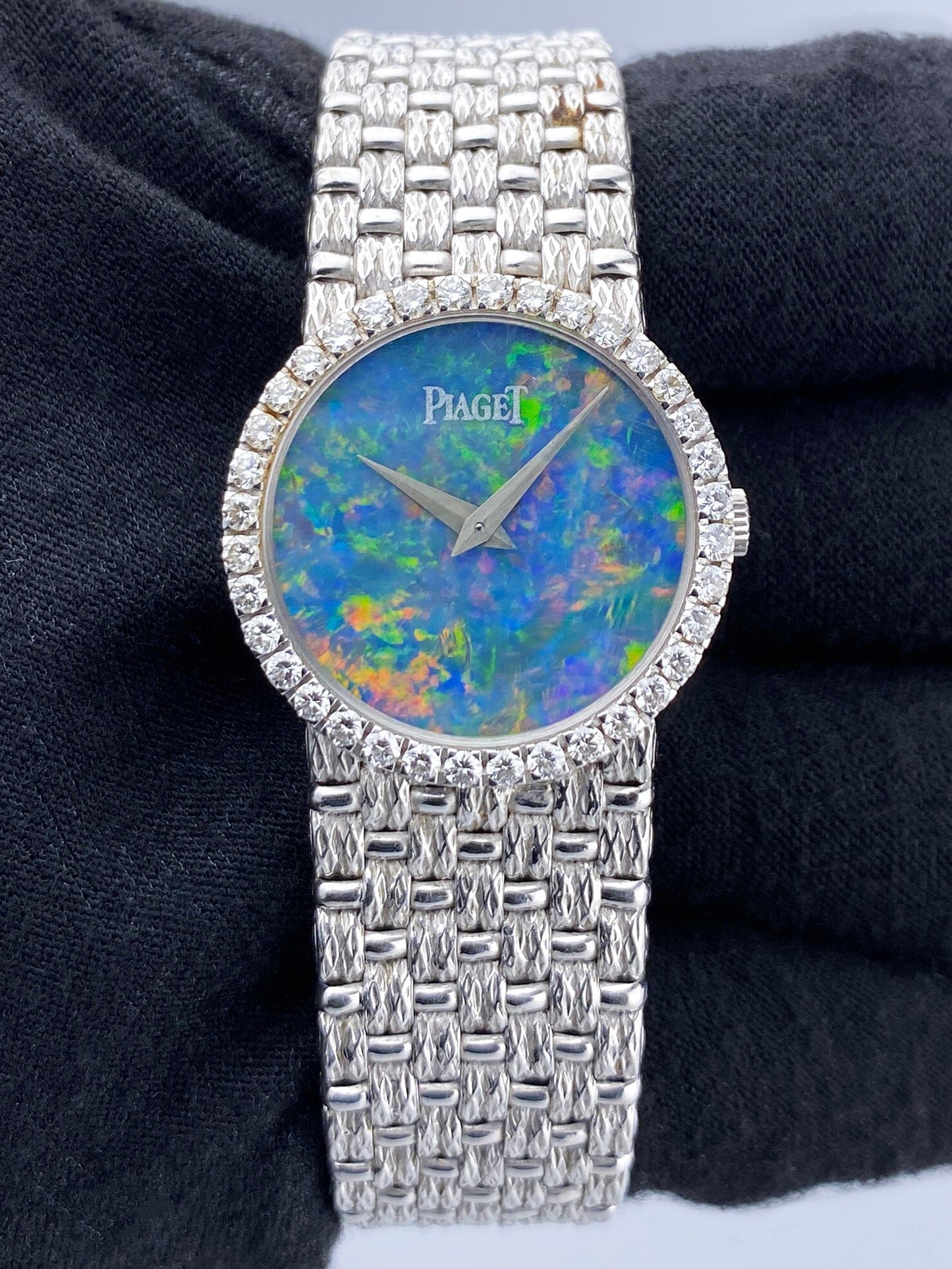Piaget 976 D23 Opal Dial Diamond 18K White Gold Ladies Watch - Watches