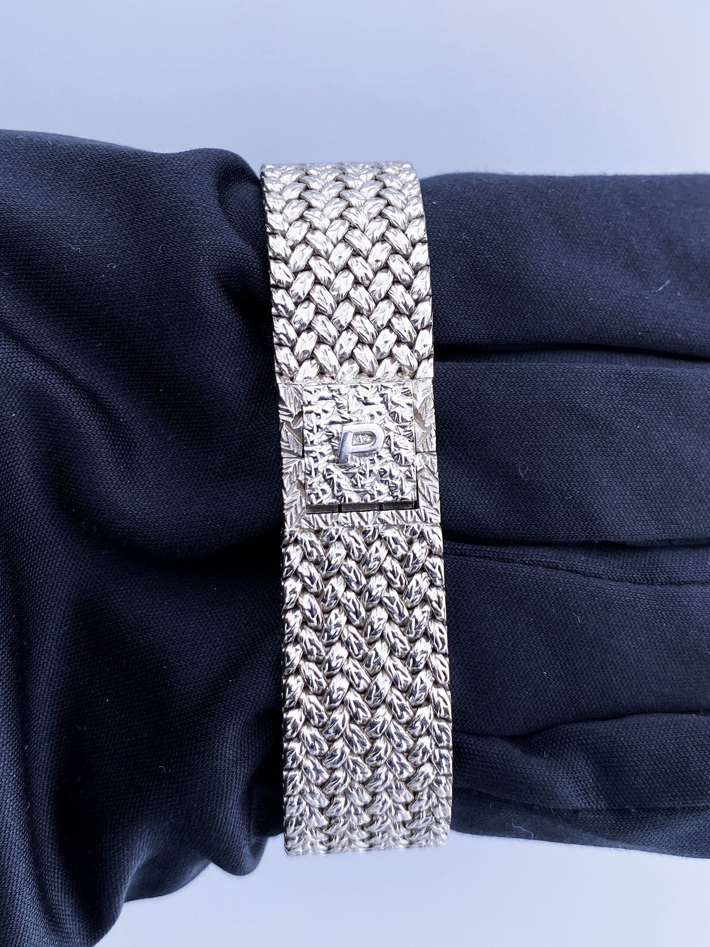 Piaget 9802D2 Lapis Lazuli Pave Dial 18K White Gold Ladies Watch - Virtual