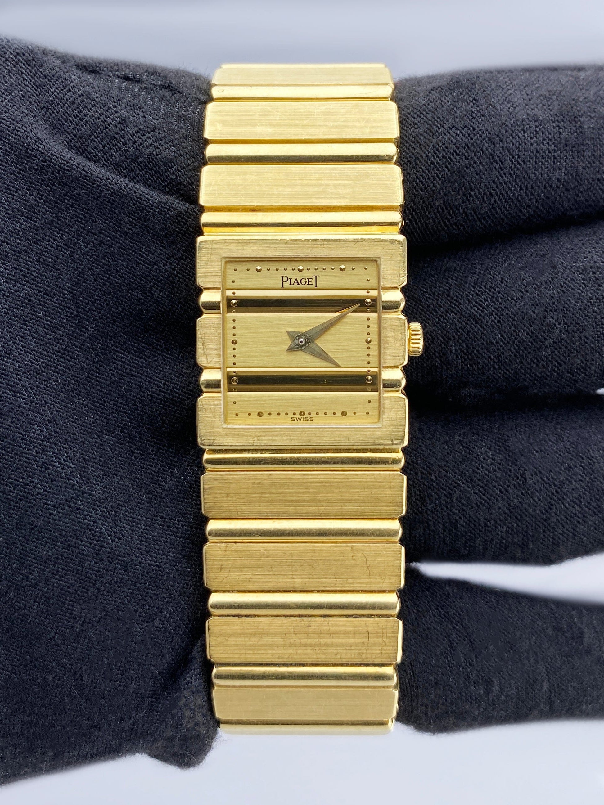 Piaget Polo Square 8131 C701 18K Yellow Gold Ladies Watch - Watches
