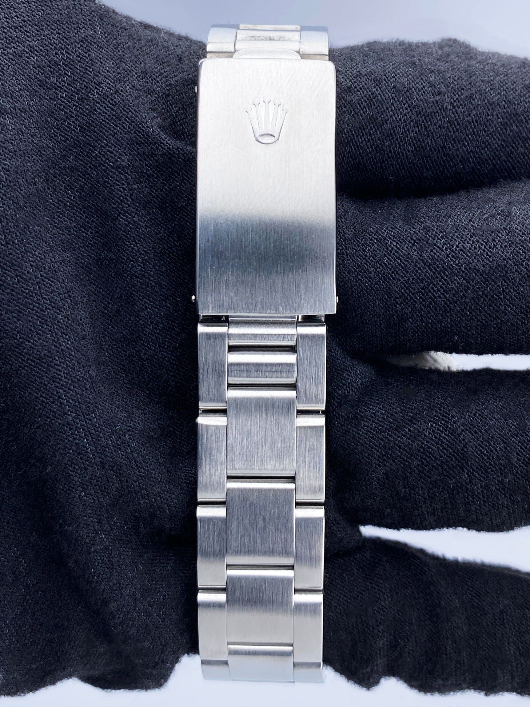 R10132104X_8 copy2.jpg