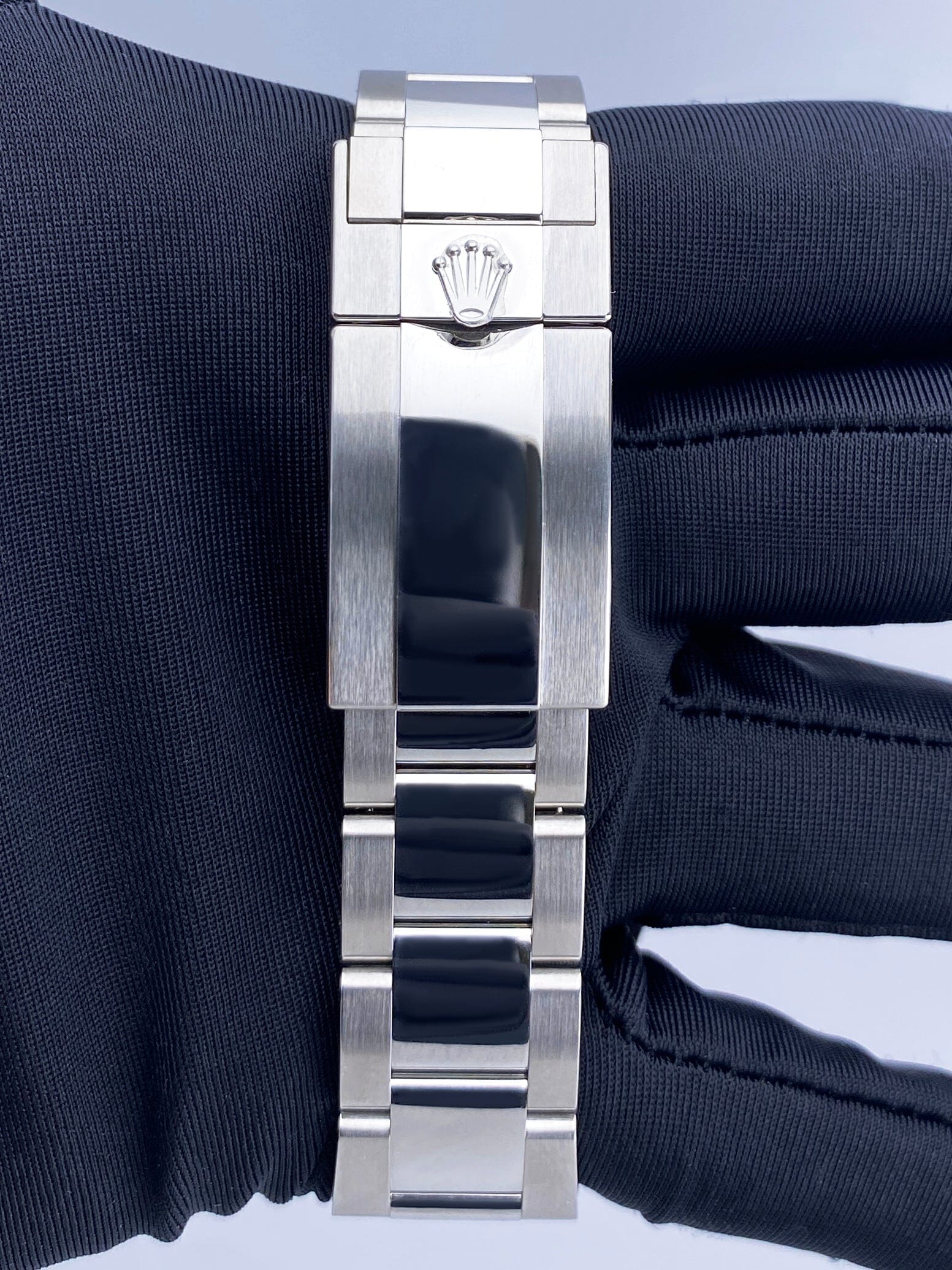 R126500LNBKIO2024-1_9 copy.jpg