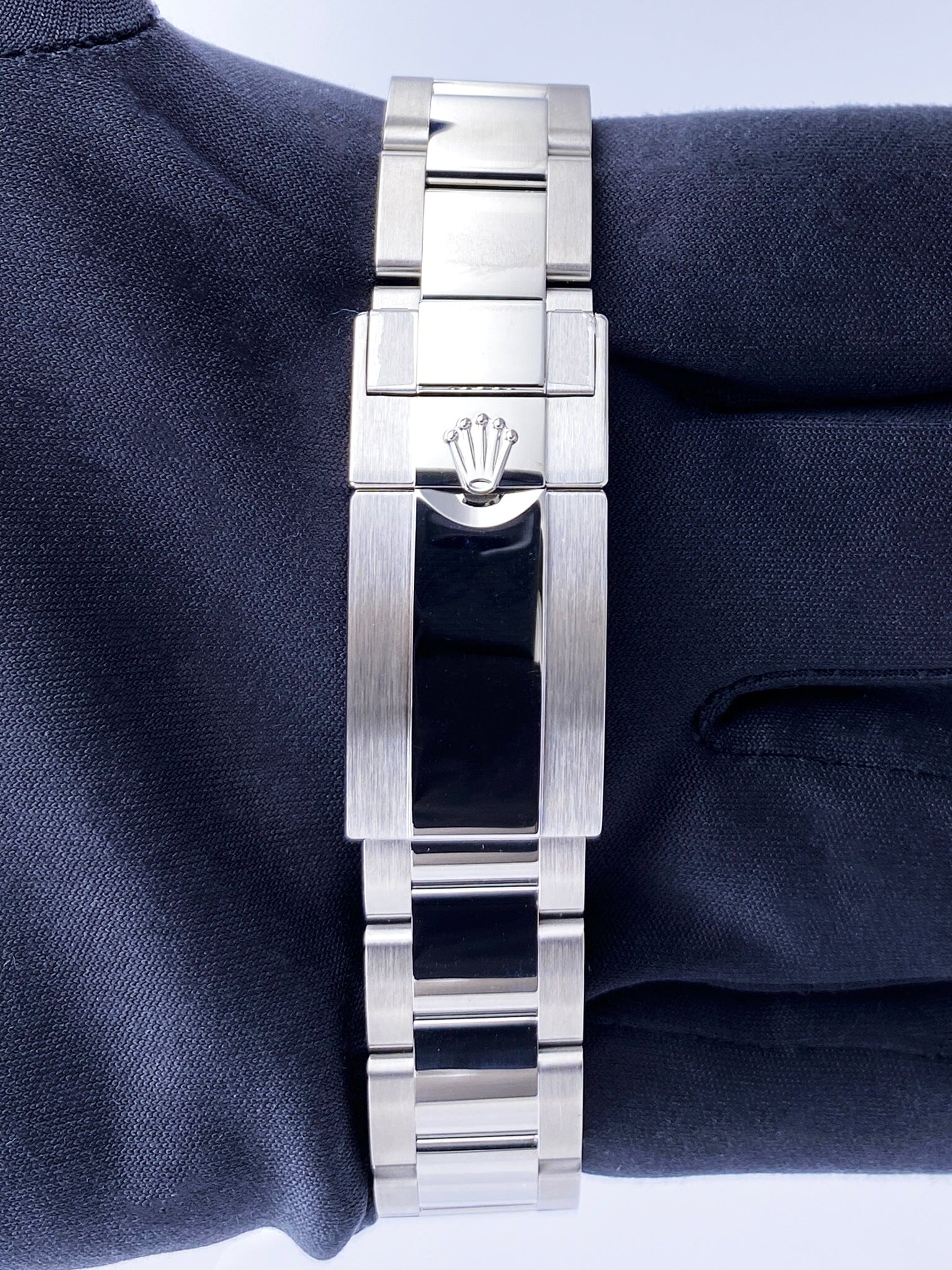 R126500LNWHIO2024-1_8 copy.jpg