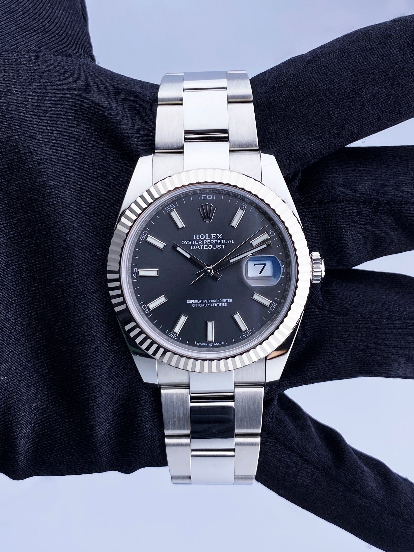 R07082201Y_Datejust 126334 Slate Oyster_3.jpg