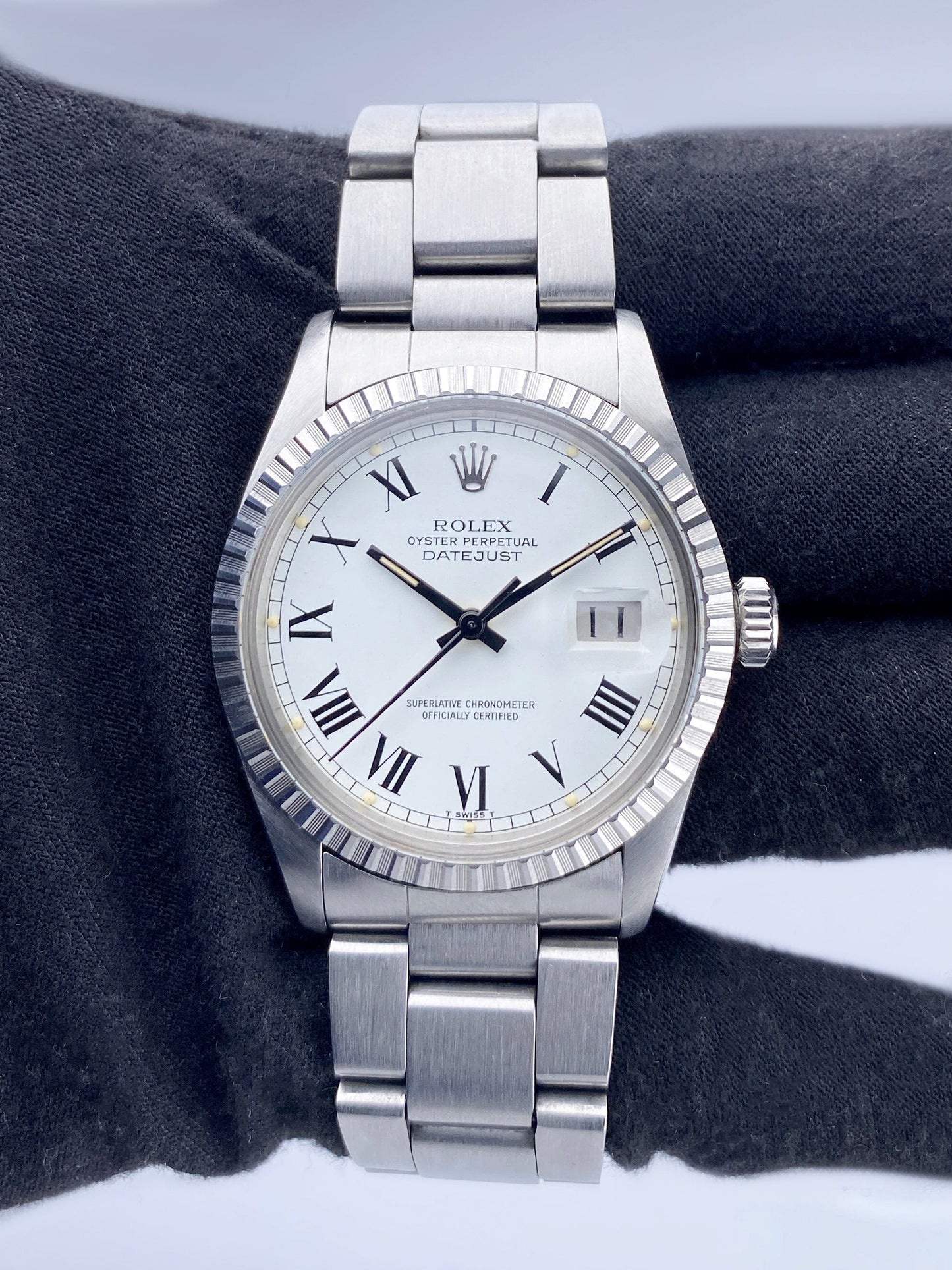 R16030WHRO81-1_2.jpg