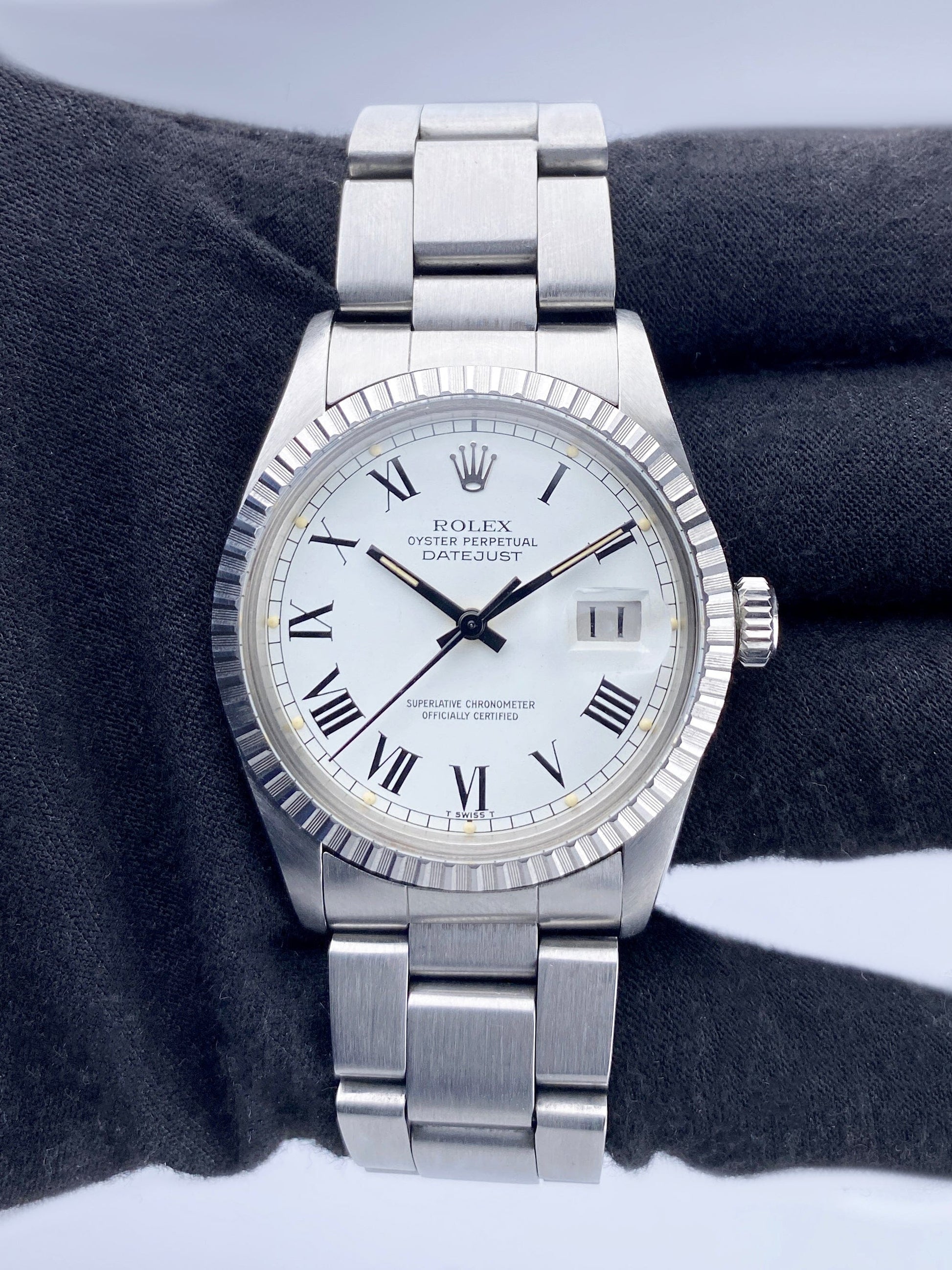 R16030WHRO81-1_2.jpg