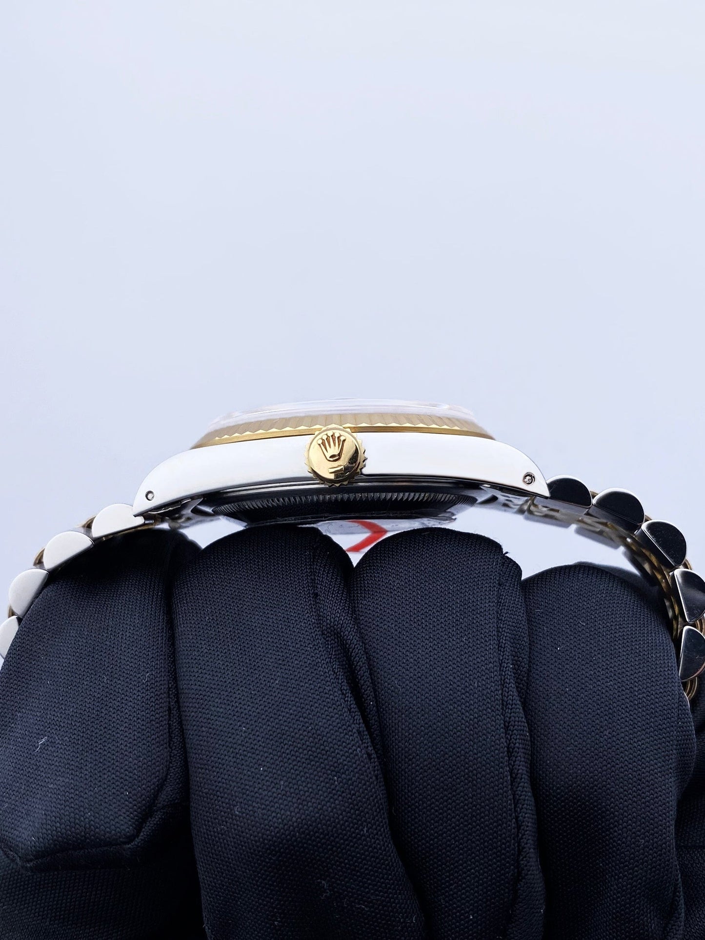 R11022105X_7 copy.jpg