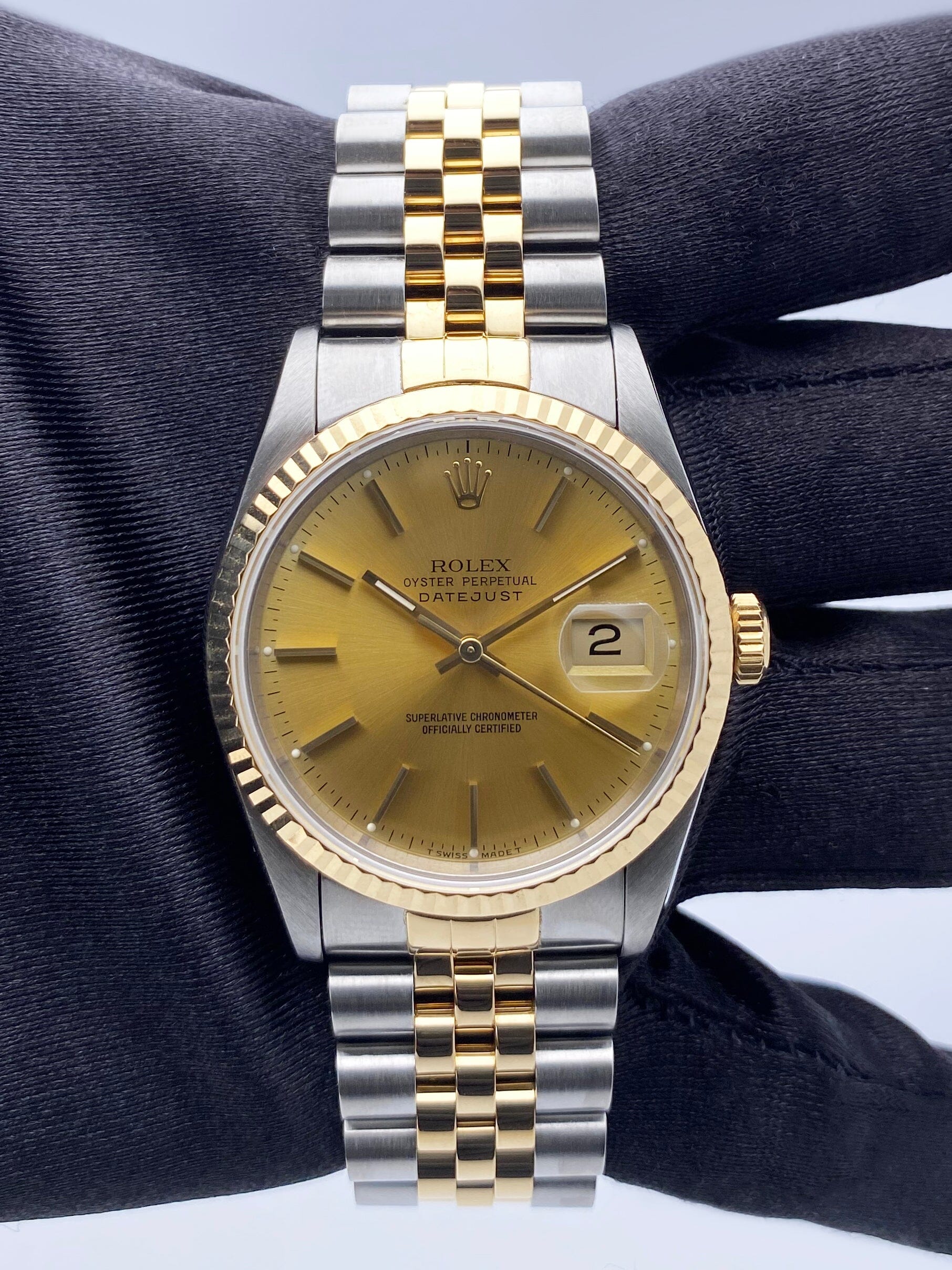 Rolex Datejust 16233 Champagne Dial Mens Watch - Wristwatch