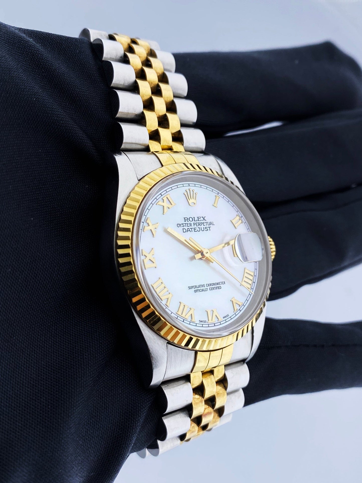 Rolex Datejust 16233 Mother Of Pearl Dial Mens Watch - Virtual