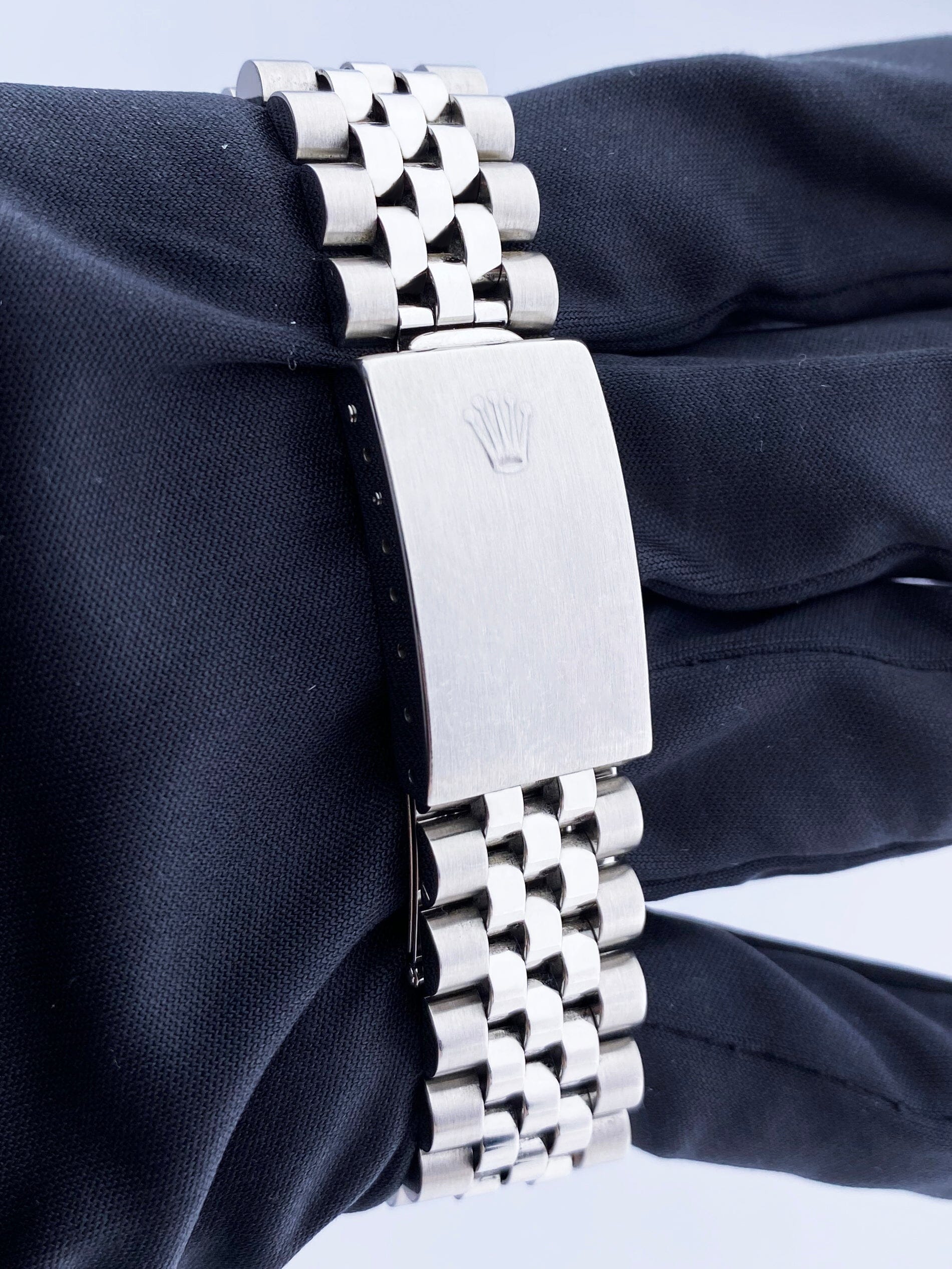 R03032201X_6 copy.jpg