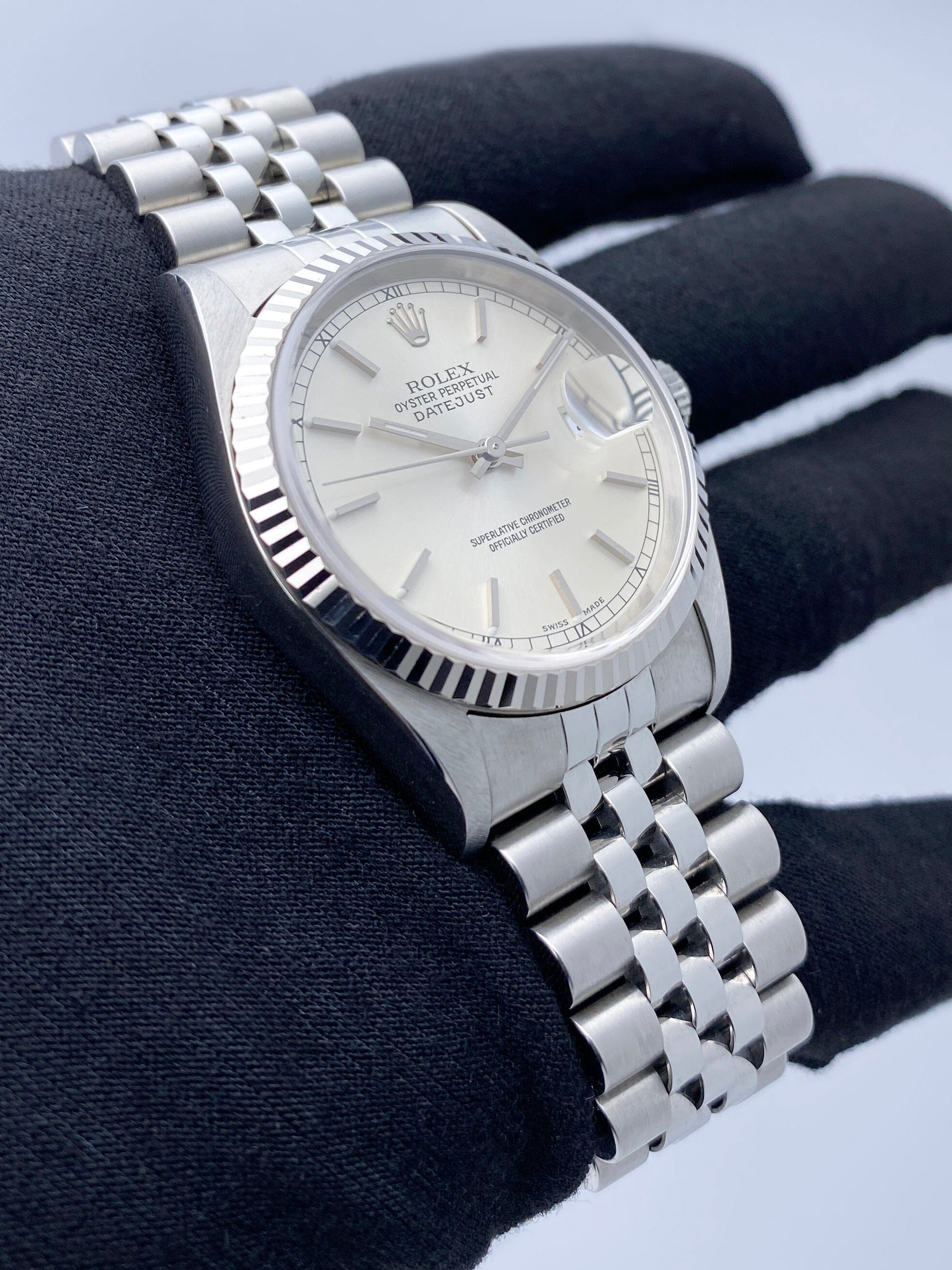 Rolex Datejust 16234 Silver Dial Mens Watch Box Papers - Watches