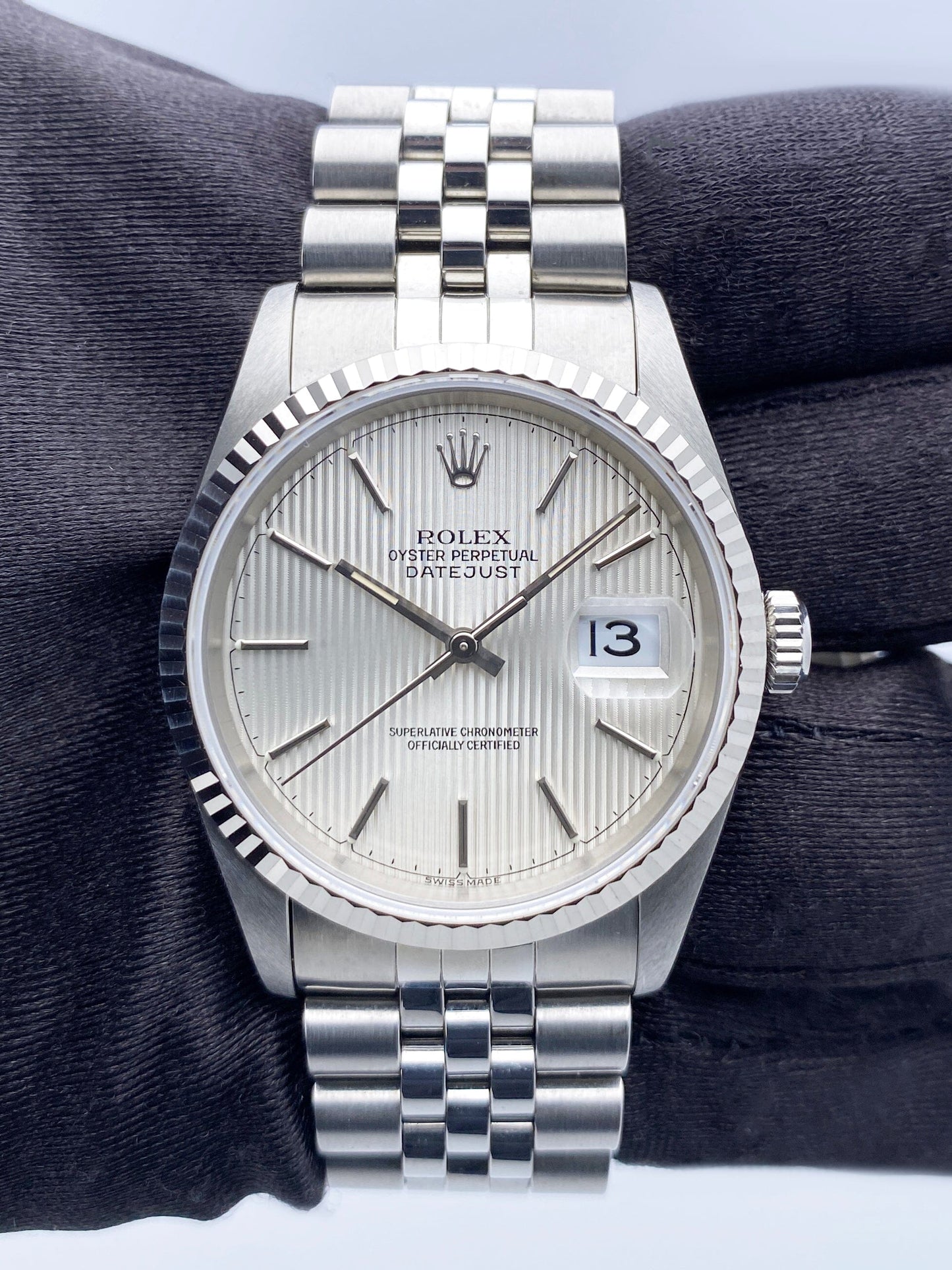 Rolex Datejust 16234 Silver Linen Dial Mens Watch Box Papers - Watches