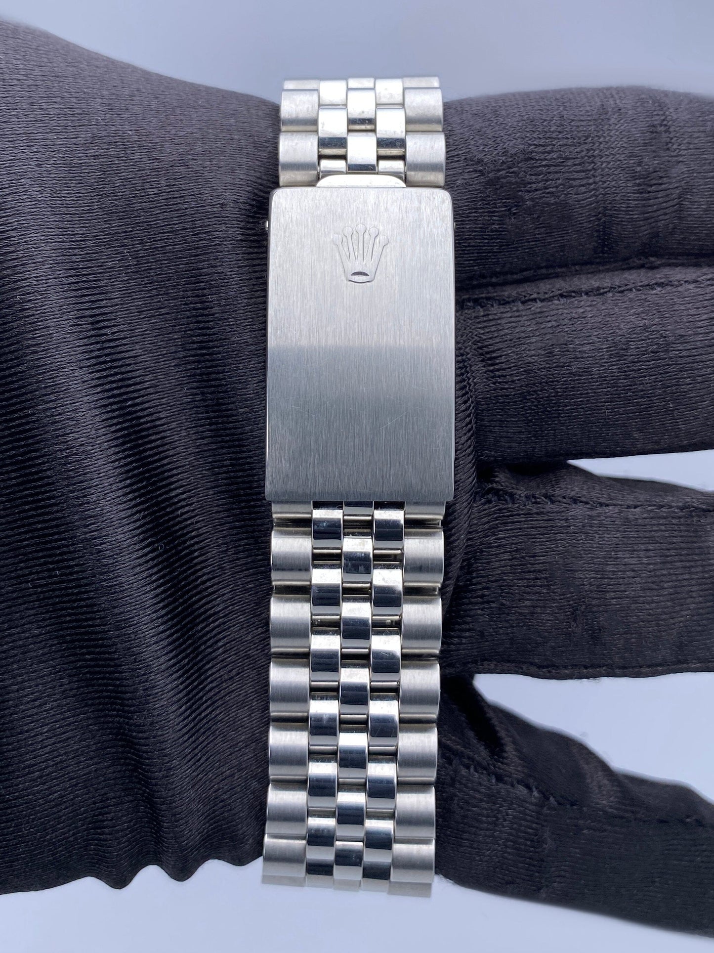 Rolex Datejust 16234 Silver Linen Dial Mens Watch Box Papers - Watches
