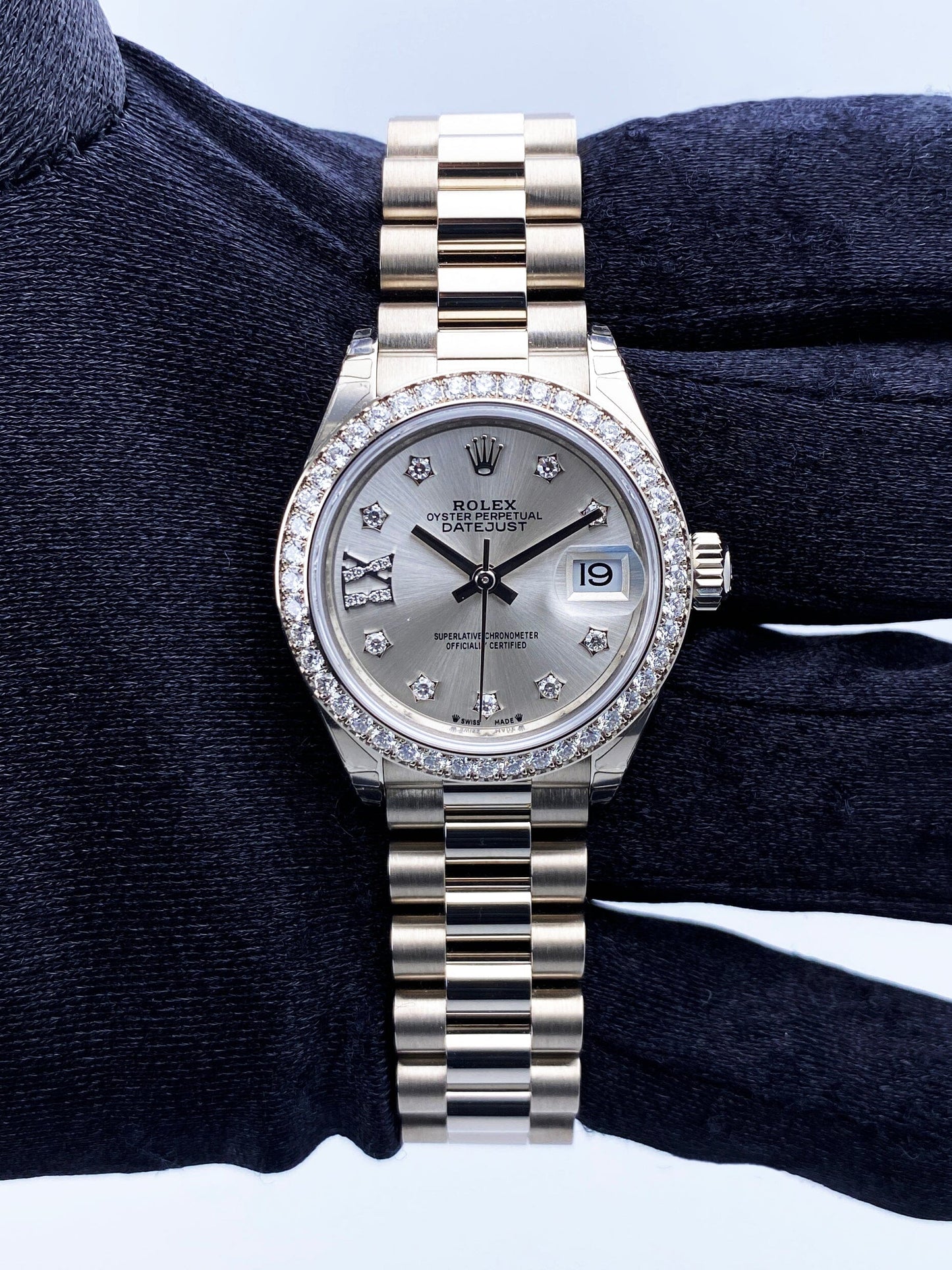 R10072201X_3 copy.jpg