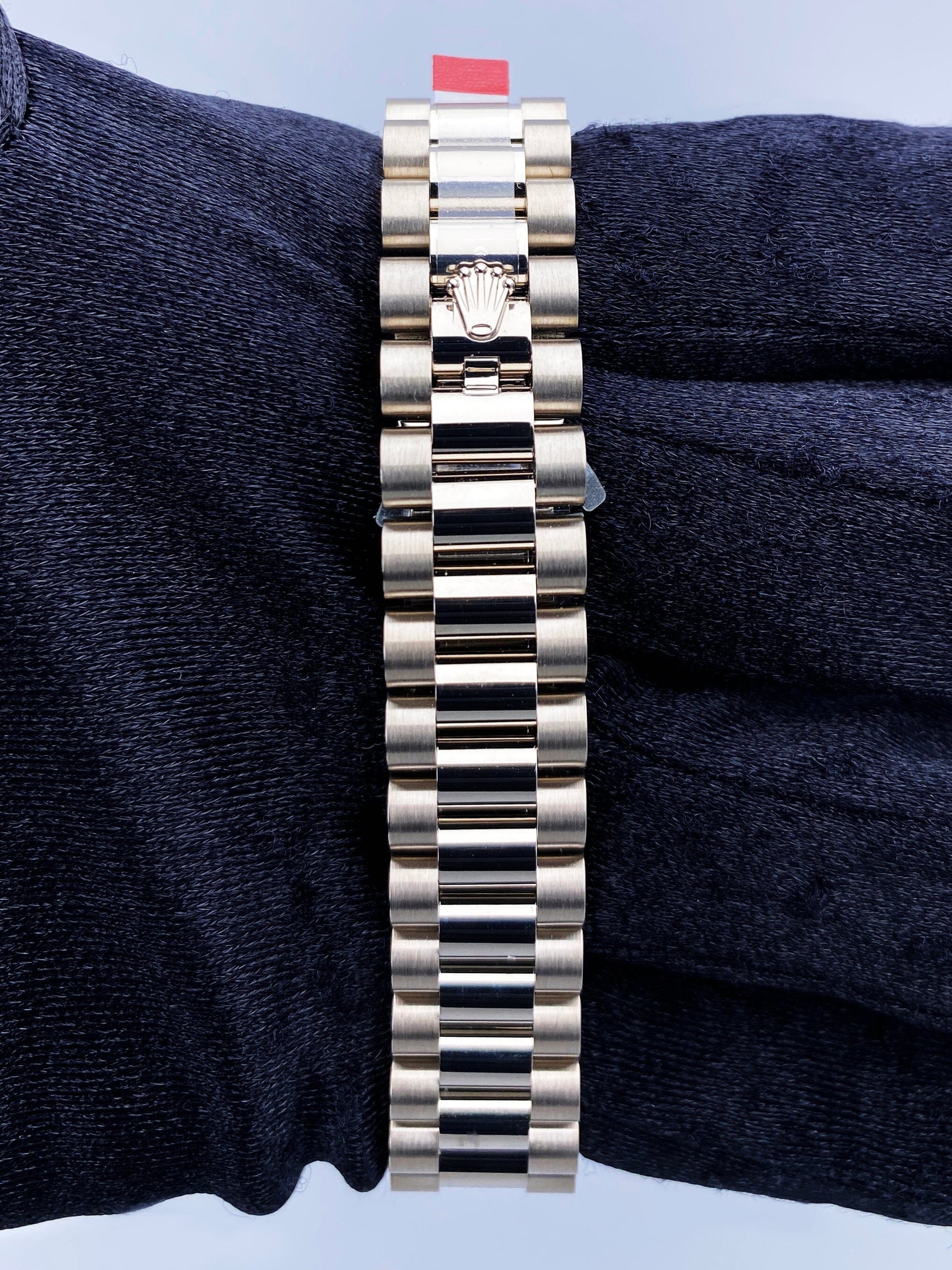 R10072201X_8 copy.jpg