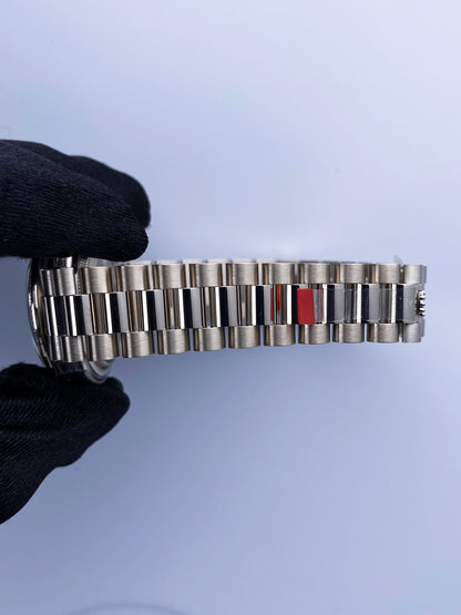 R10072201X_9 copy.jpg