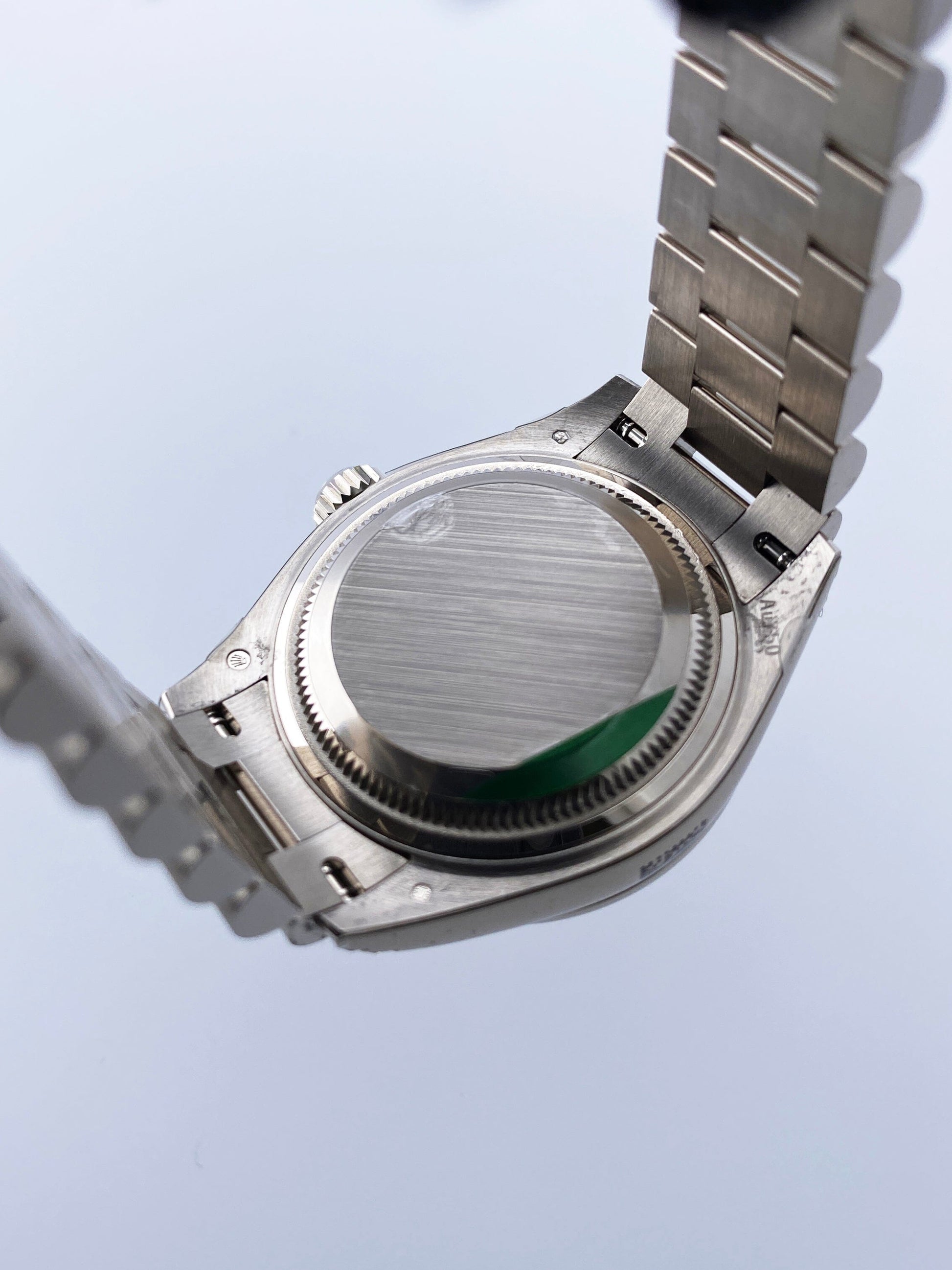 R10072201X_10 copy.jpg