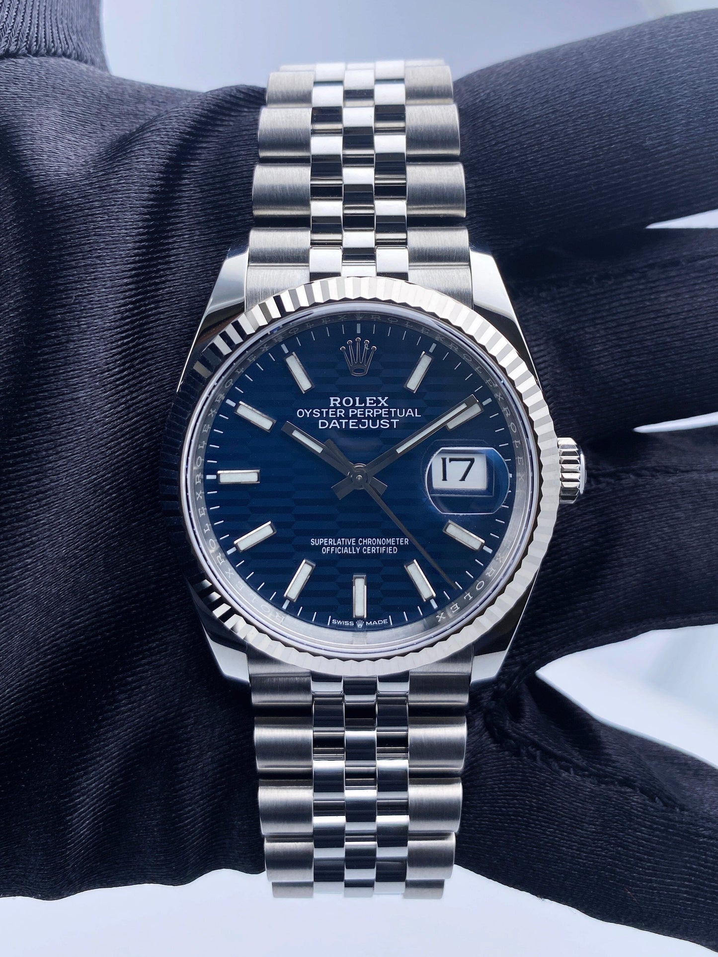 R126234BLIJ23-1_2.jpg