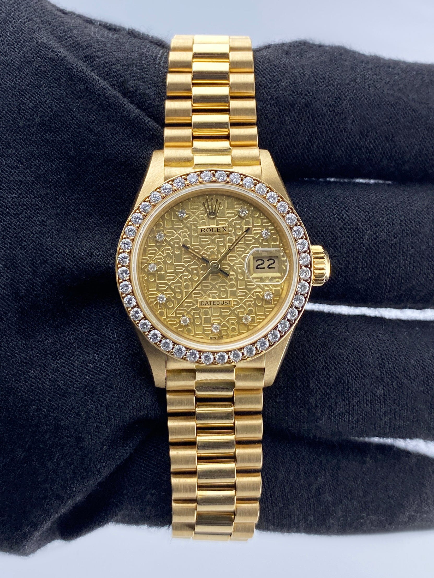 R69138ANNDP85-1_2.jpg