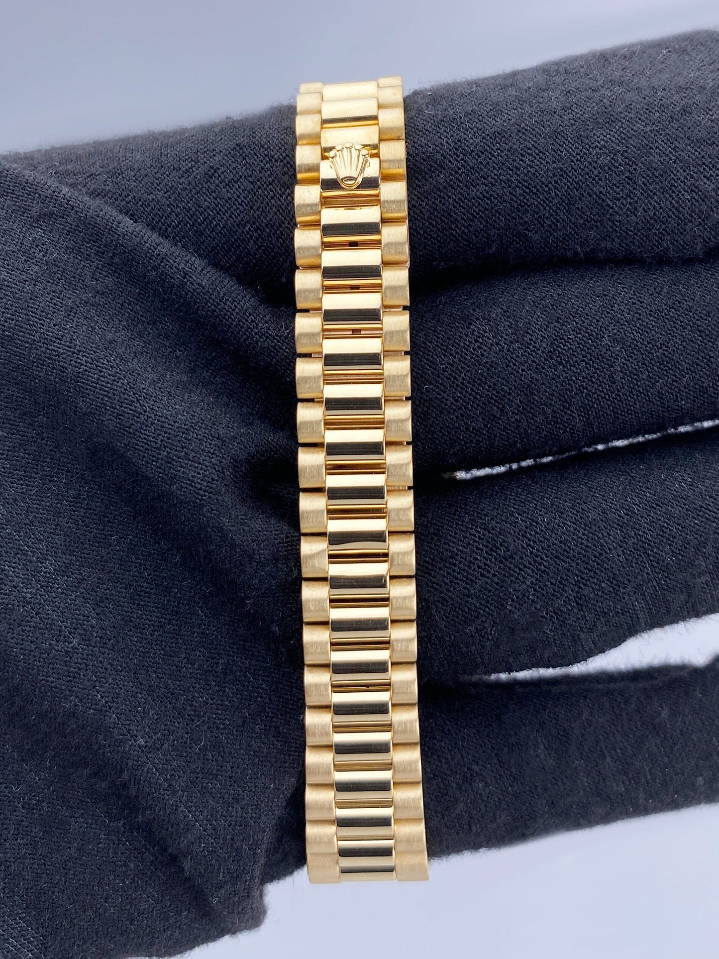 R69178ANNDP95-1_8.jpg