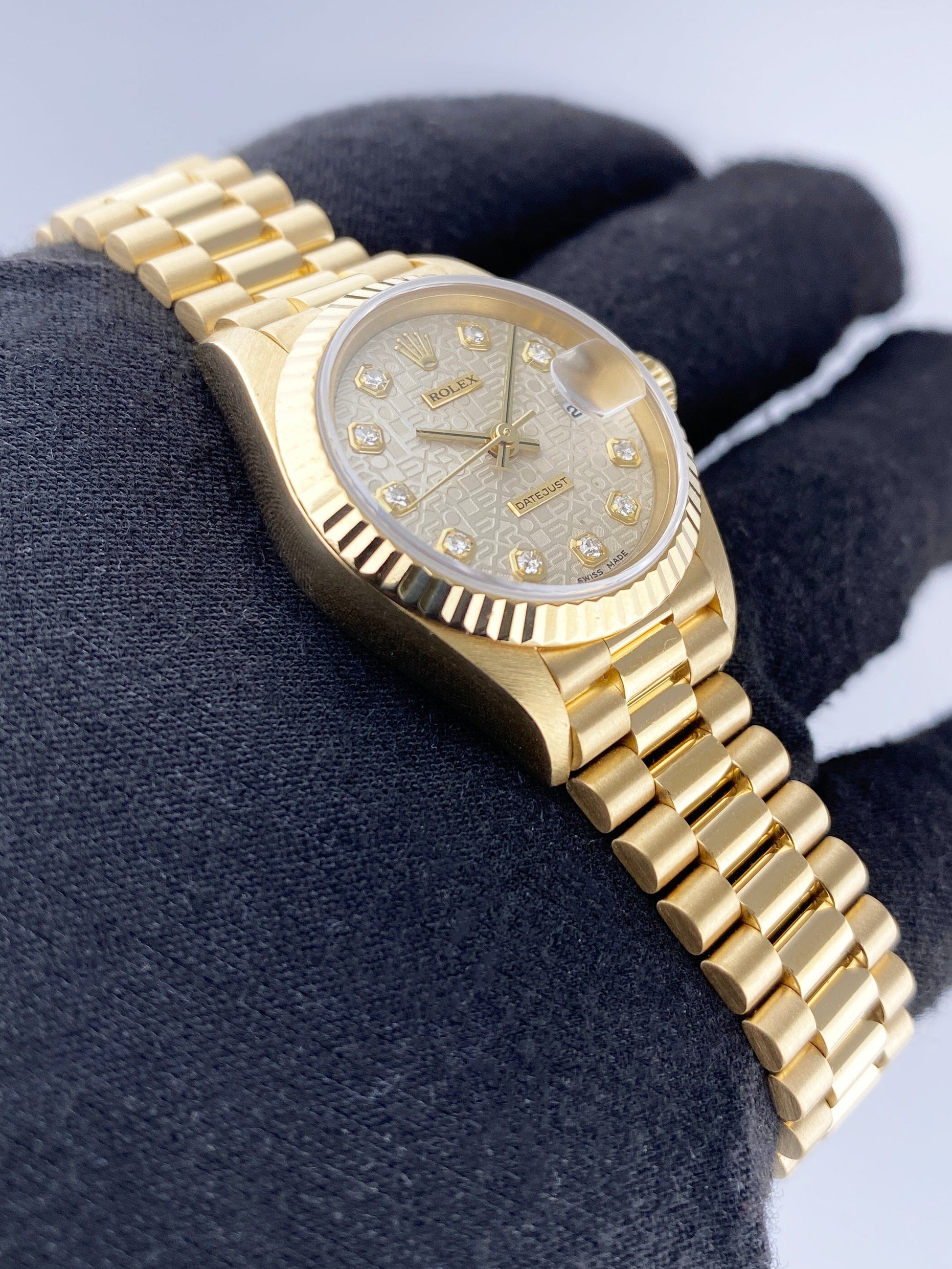 R69178ANNDP95-1_4.jpg