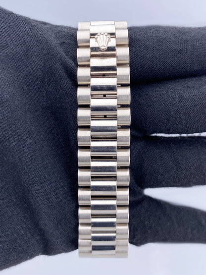 R118239SVDP-1_7.jpg