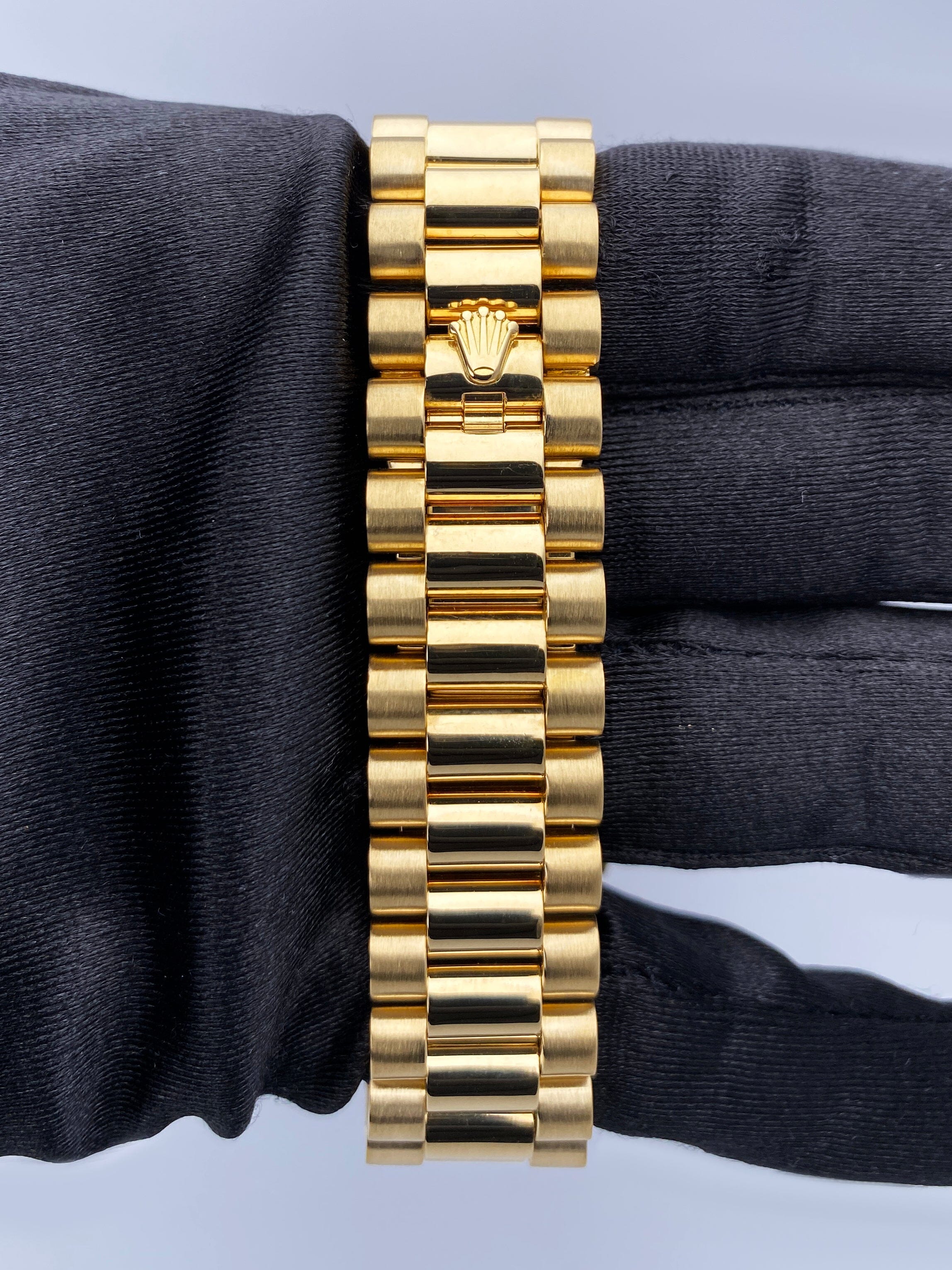 Rolex Day-Date 118348 Diamond Dial 18K Yellow Gold Mens – Phigora